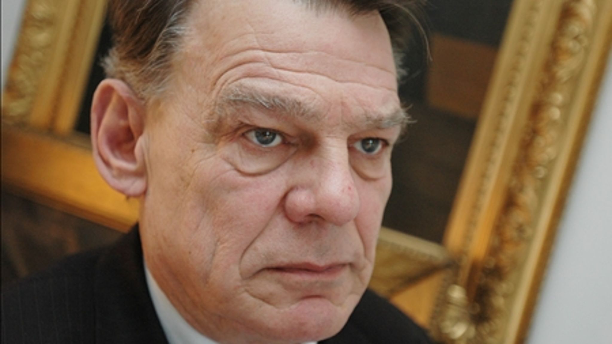 "Deres uvidenhed om udlændingepolitik er uden huller," siger Jesper Langballe fra Dansk Folkeparti om Ny Alliance, der dog ikke udelukker samarbejde med andre partier, heller ikke Dansk Folkeparti.