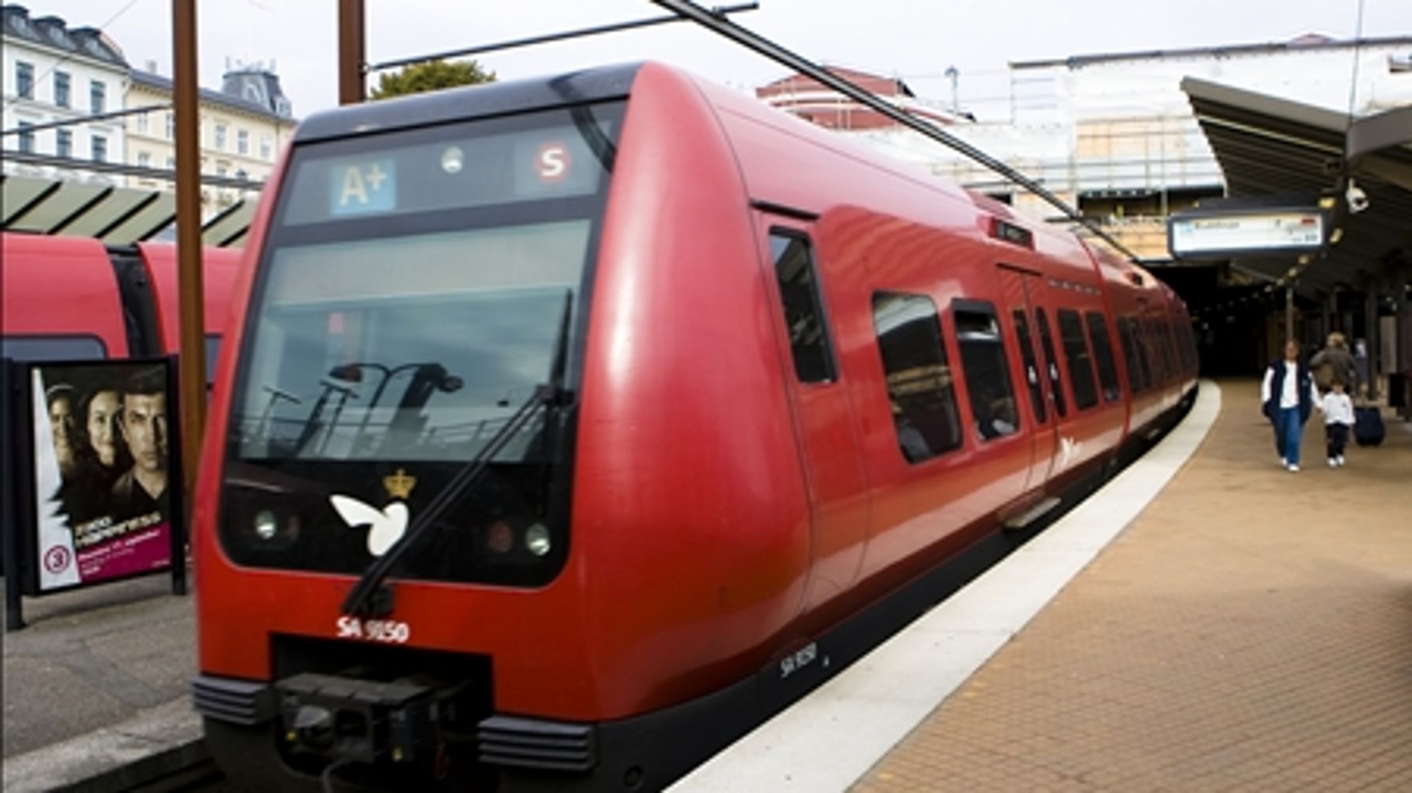 Dansk Folkeparti havde kaldt transportministeren og undervisningsministeren i samråd om manglen på lokomotivførere.