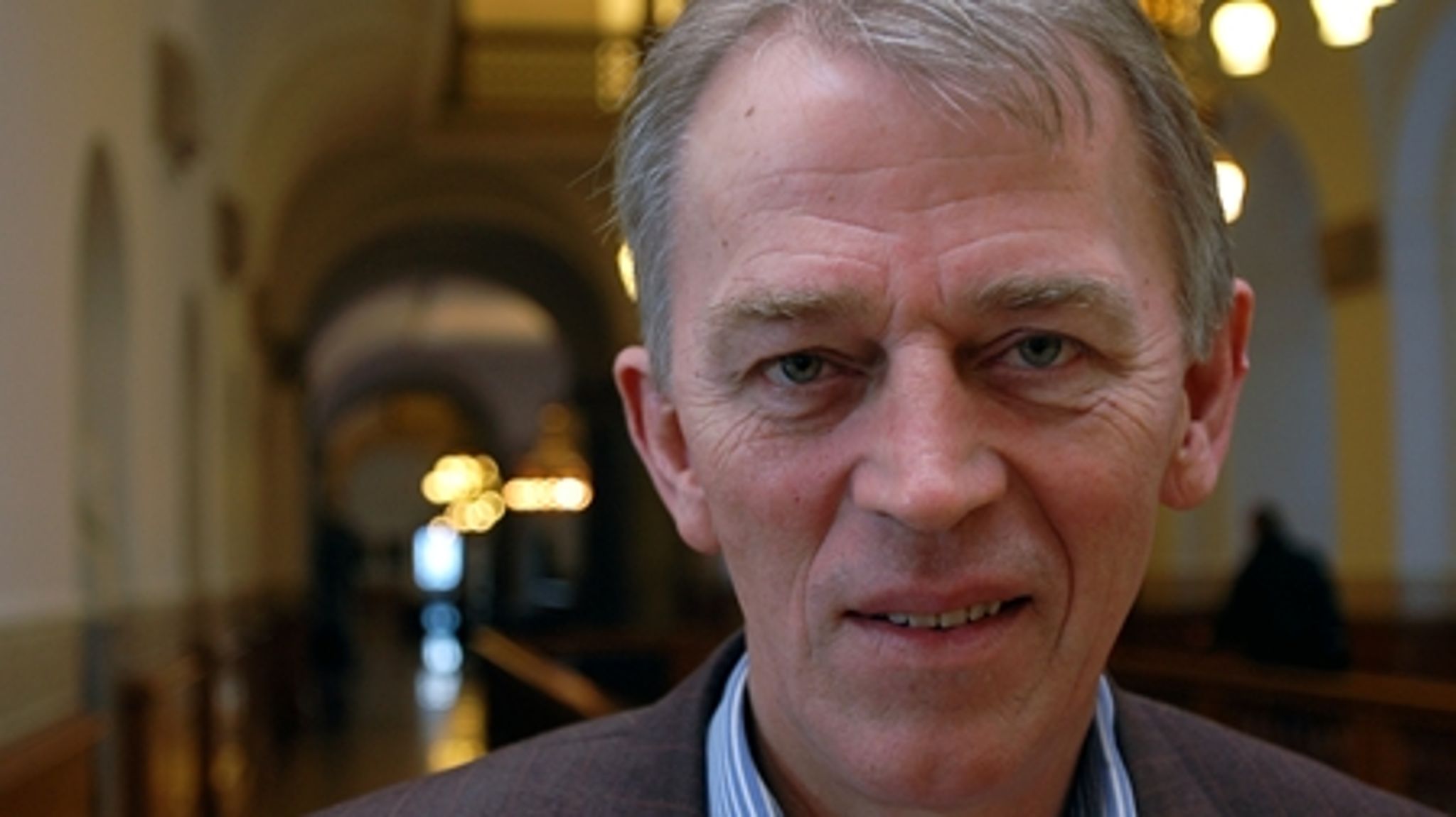 SF-formand Villy Søvndal udnyttede sin aktuelle styrke offensivt over for partiets bagland.