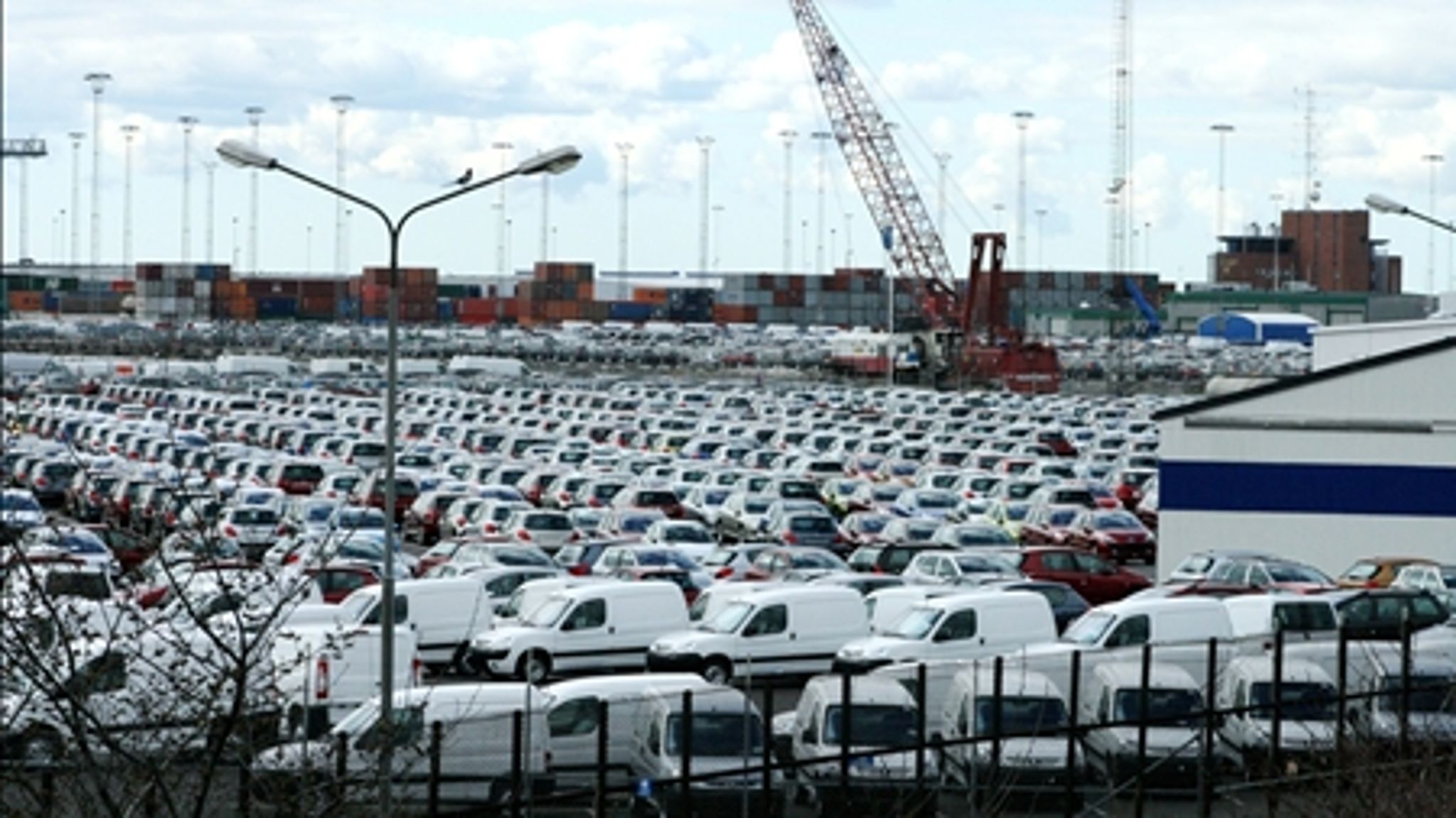De tunge bilproducenter vil lempe nye EU-krav til CO2-udledningen fra biler.