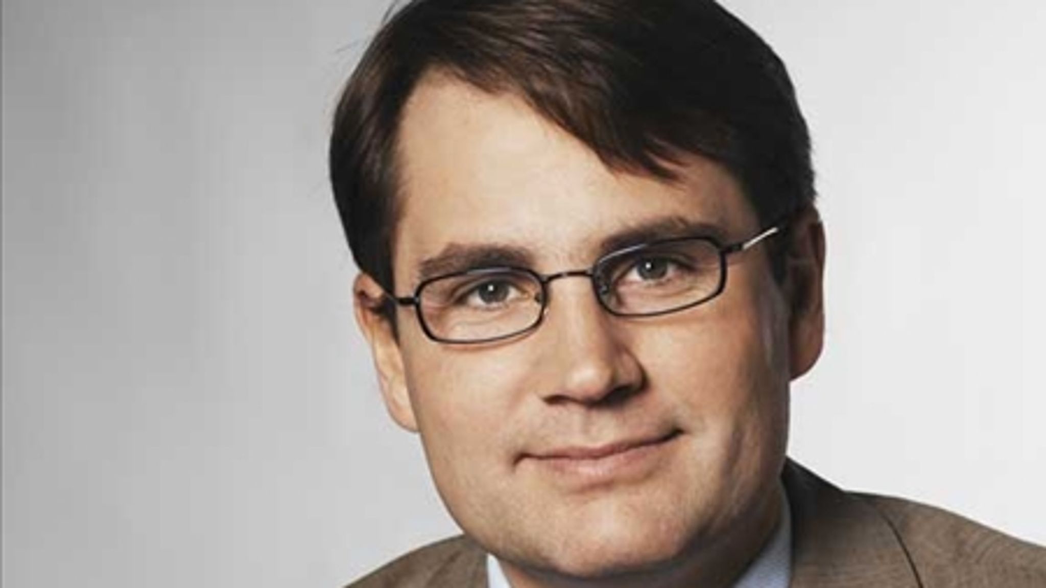Et flertal i Folketinget vil indføre minimumstraffe for besiddelse af skydevåben - og dermed gå væsentligt længere end justitsminister Brian Mikkelsen(K).