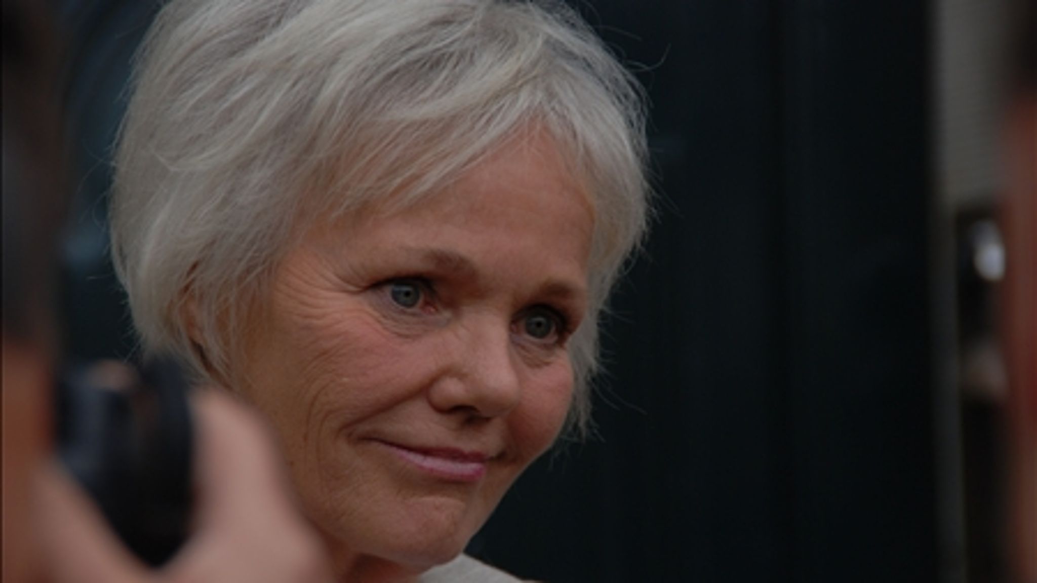 Ny meningsmåling viser, at 66 procent af danskerne ikke har noget imod, at Karen Jespersen blander sig i udlændingedebatten.
