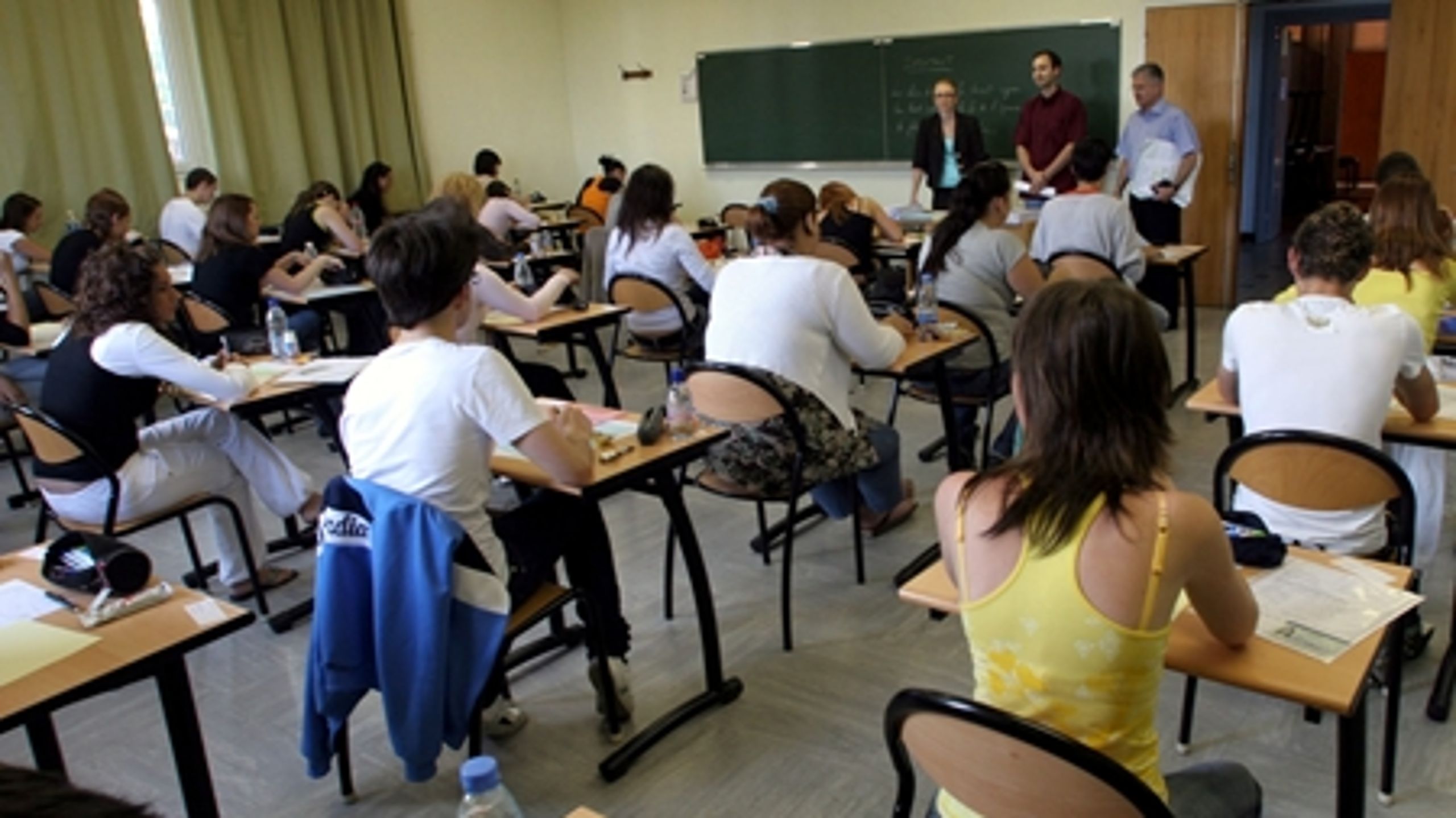 Efter at være blevet selvejende institutioner har gymnasierne proppet flere elever i klasserne, siger rektorerne.