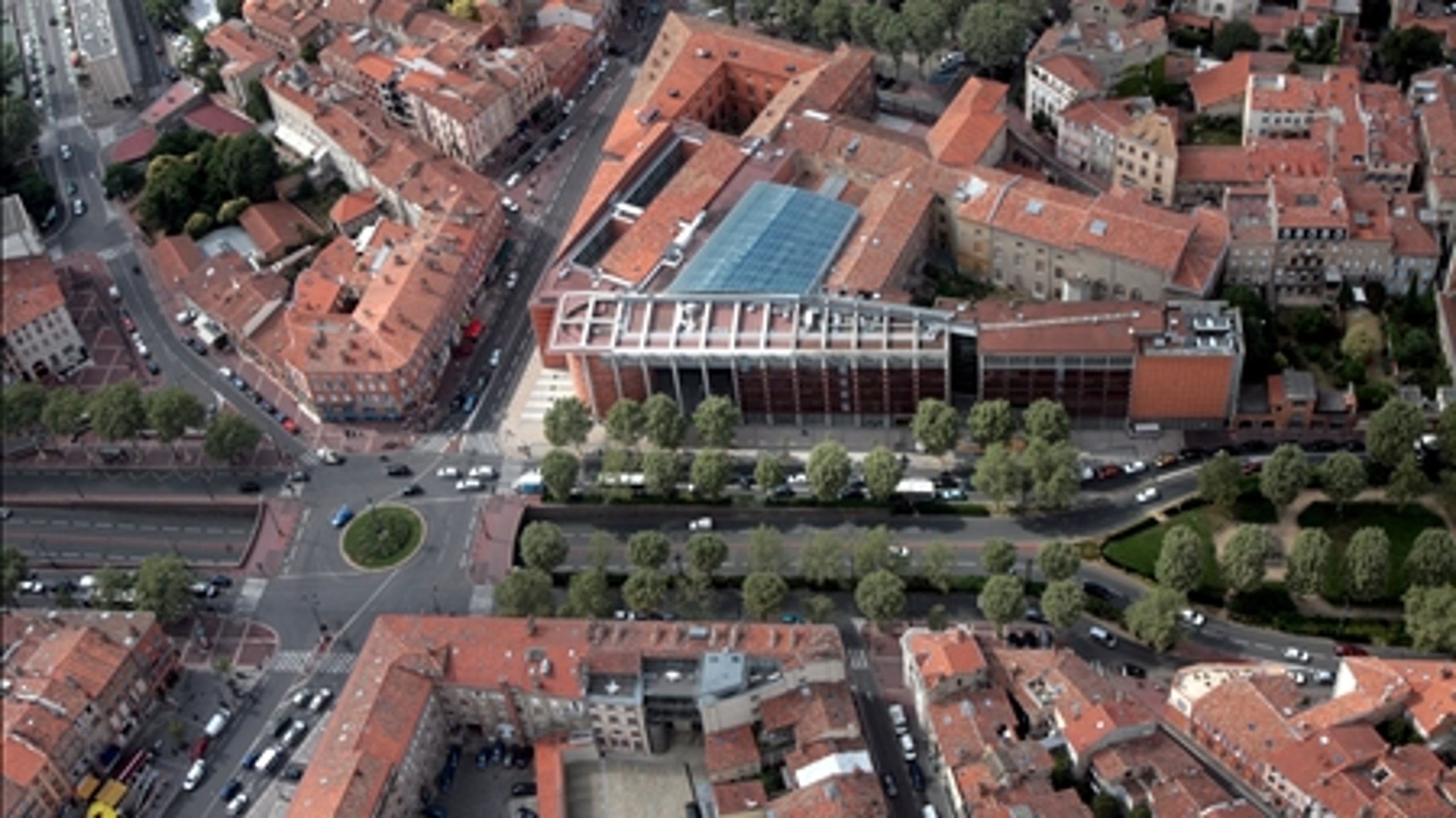 Oppositionen ønsker, at by- og boligpolitikken skal have en mere fremtrædende placering. Men den vil ikke give nogen garanti for et selvstændigt ministerium, hvis flertallet skifter.