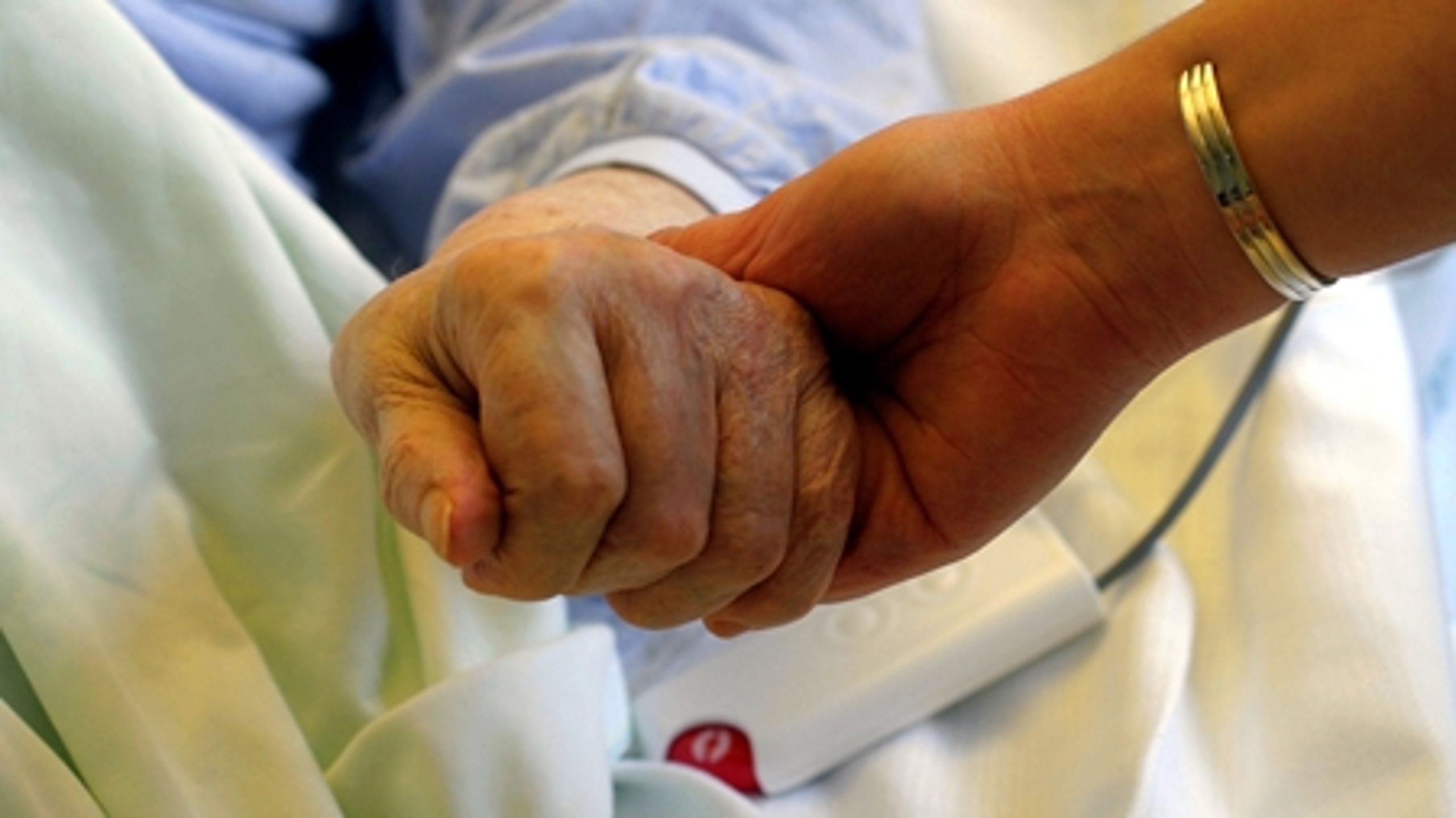 Ældre og svage patienter har ofte brug for mere, ikke mindre næring. Det kan gå ud over dem, hvis regeringen indfører sin planlagte afgift på mættet fedt, advarer branchenetværk.