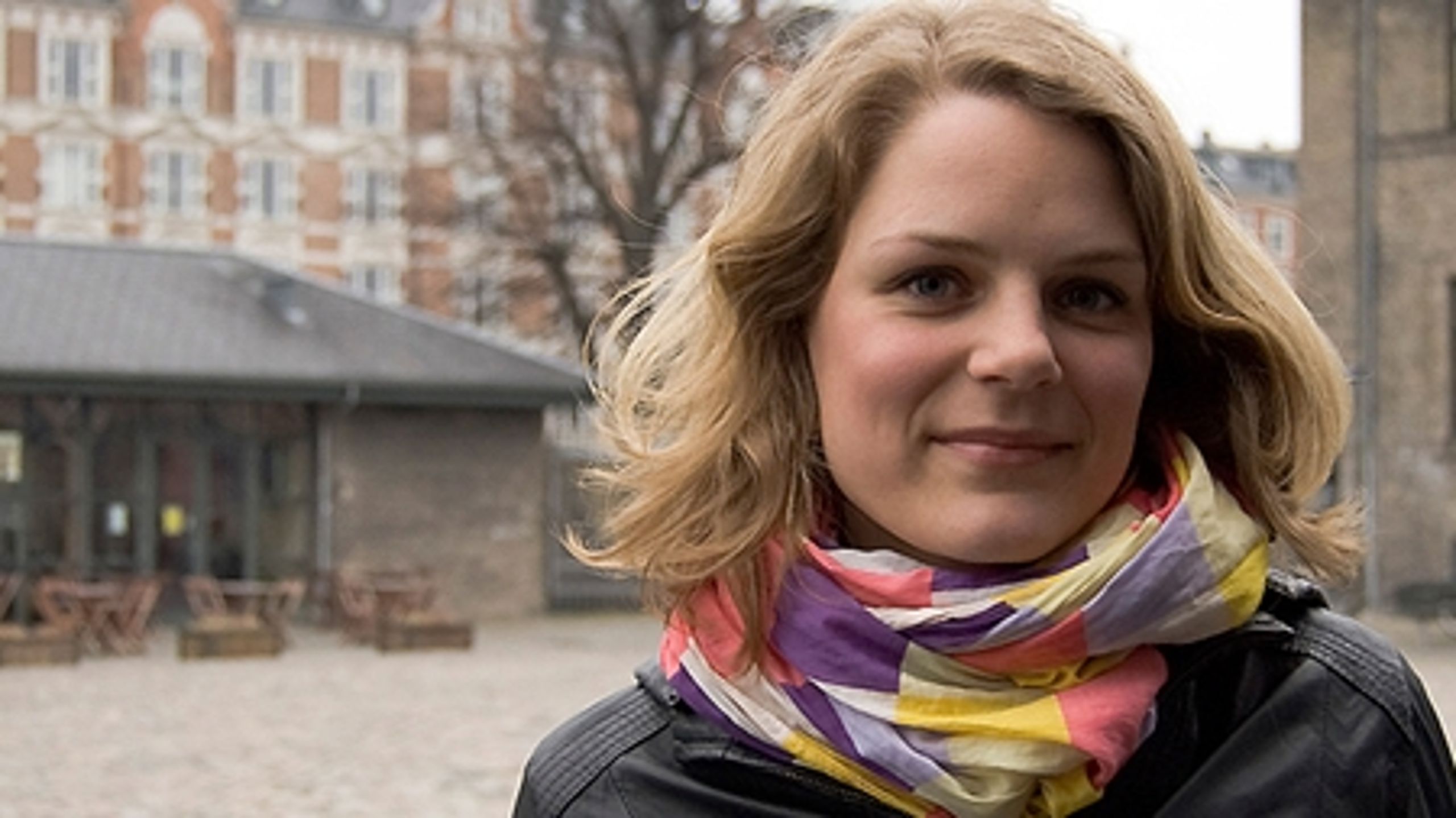 Enhedslistens politiske ordfører Johanne Schmidt-Nielsen bad integrationsministeren bekræfte, at den pædofilidømte iraker Mustafa Ahmed ikke kunne betegnes som afvist asylansøger. Men det kan han faktisk, skriver integrationsministeren i sit svar til Schmidt-Nielsen.