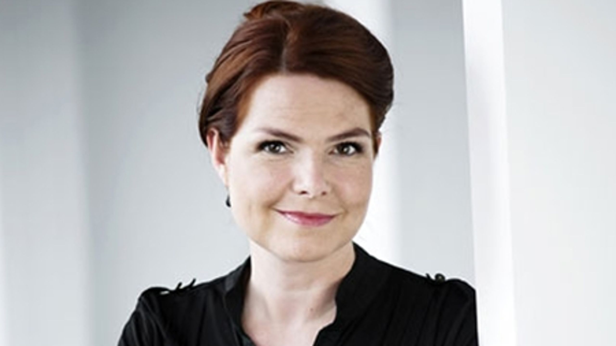 Beskæftigelsesministeren er forundret over Socialdemokraternes kritik af ungeenheden, og siger, at den ligger, hvor det blev aftalt af flertallet.