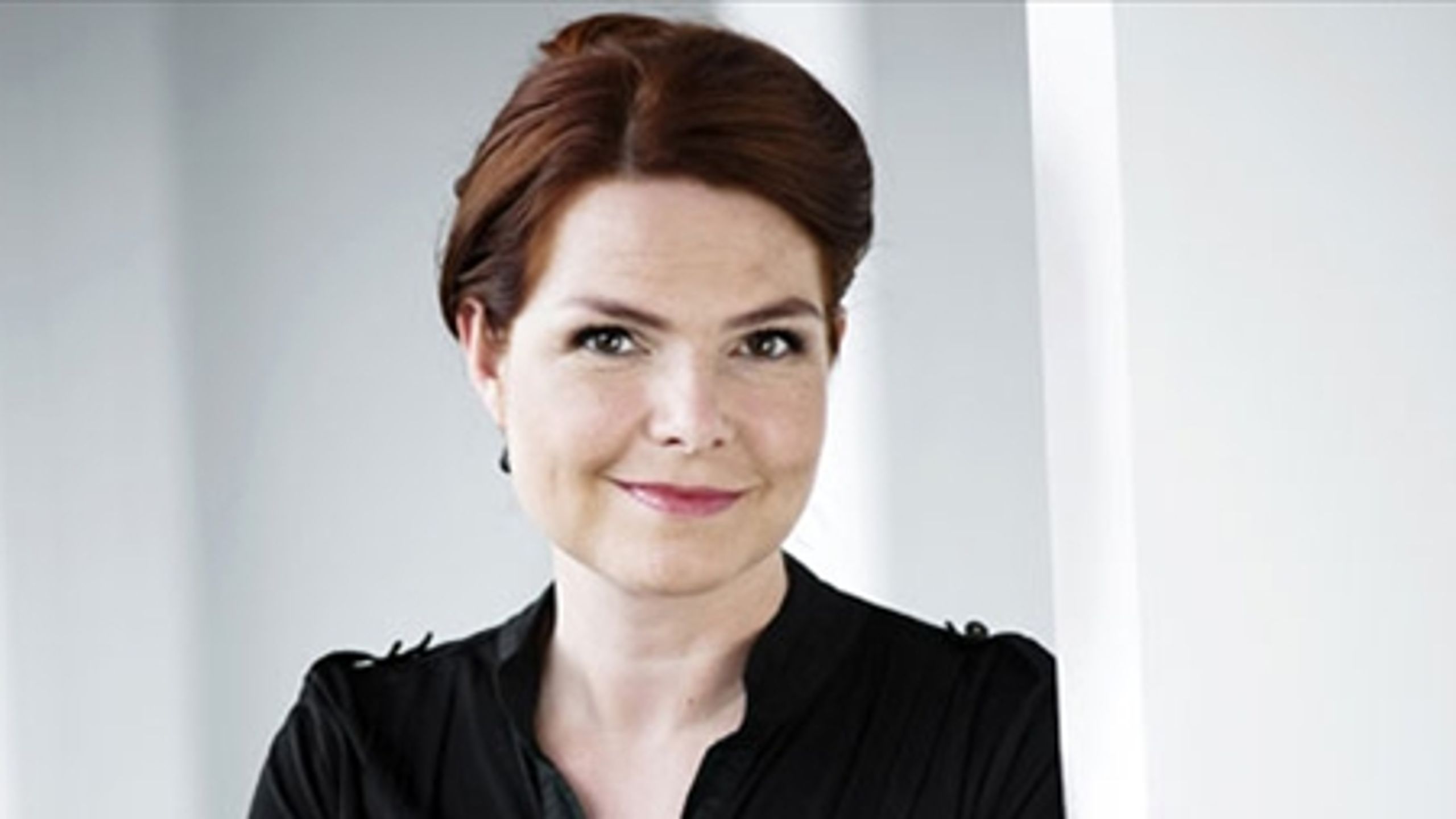 Inger Støjberg (S) afviser Helle Sjelles (K) ønske om arbejdsmarkedsreformer.