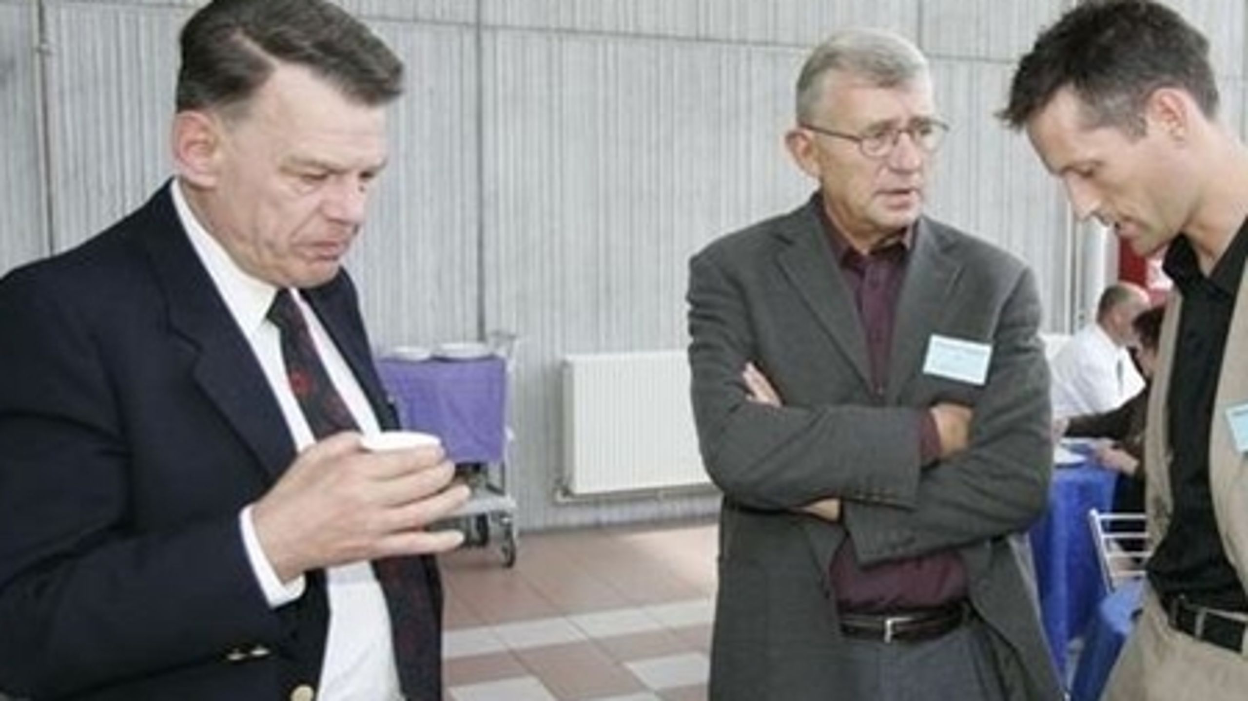 Jesper Langballes kronik om muslimske mænd skabte stor debat. Nu mener næsten hver anden, at det har skadet VK-regeringen.