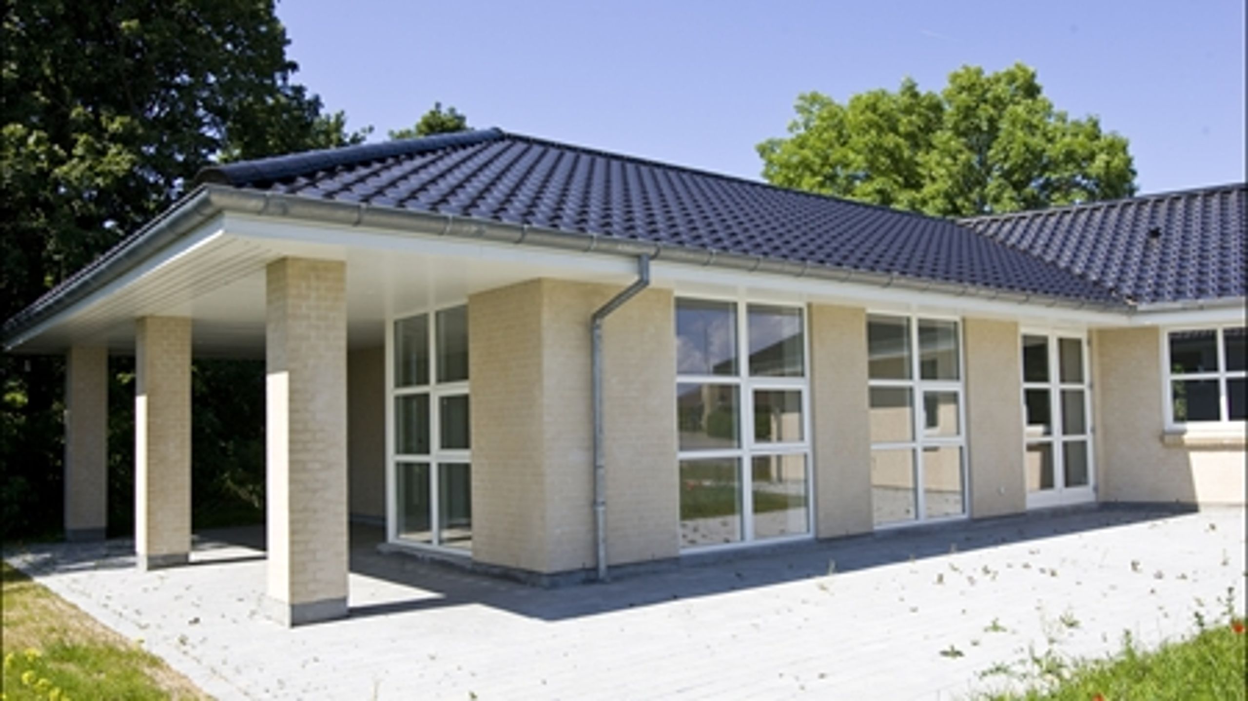 Et ventet lovforslag om udfasning af de fleste ejendomsvurderinger vil kunne fremtidssikre regeringens skattestop på boliger. Men topembedsmænd fra flere ministerier stritter imod. 