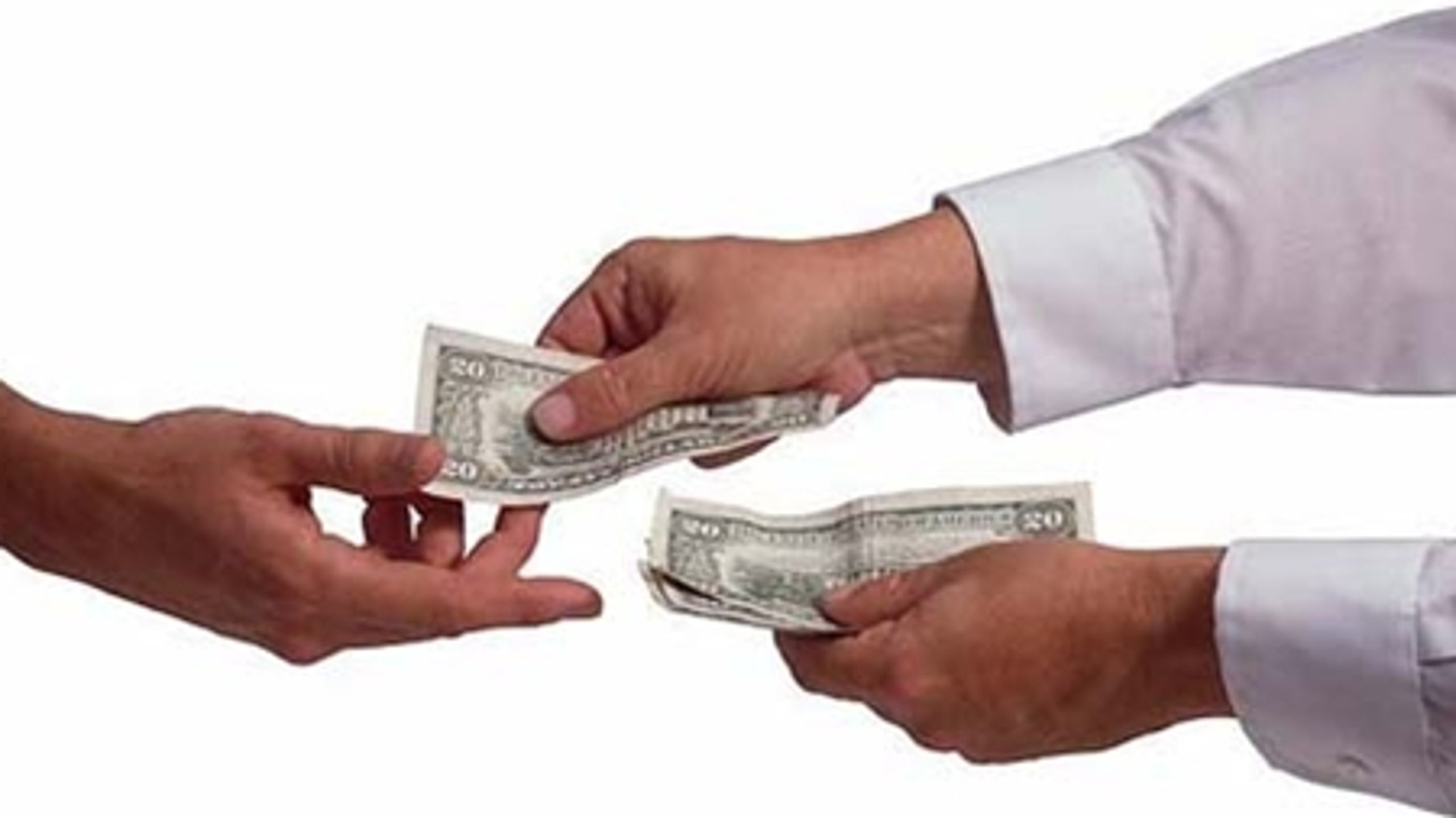 Professionalisering eller markedsliggørelse af dansk politik kan føre korruption med sig, som det senest er set i England, advarer danske eksperter.