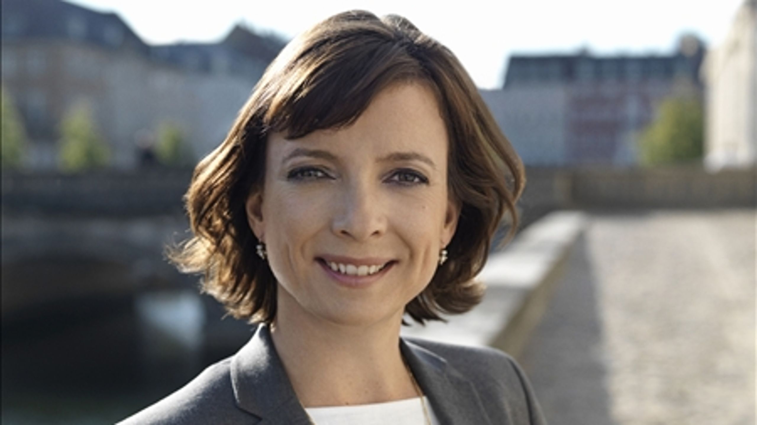 <p>N&aring;r et analysearbejde er f&aelig;rdigt i 2011, kan det blive n&oslash;dvendigt at udskyde dele af kv&aelig;lstof-reduktionen, sagde milj&oslash;ministeren p&aring; et samr&aring;d onsdag.</p>