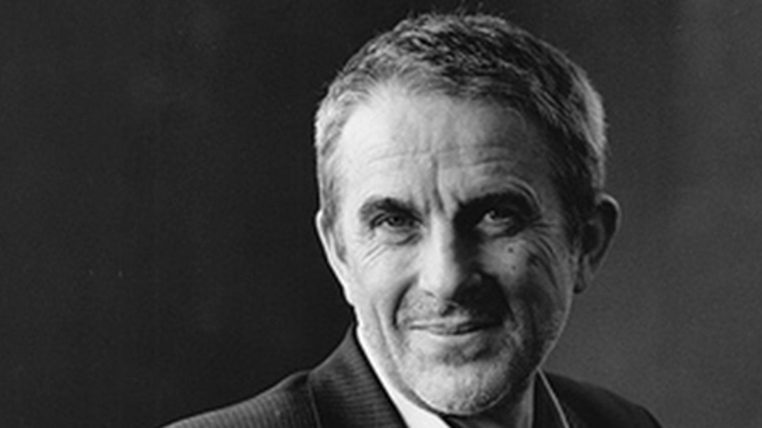 "Om juraen holder, det ved jeg ikke. Vi får lavet de undersøgelser og afværgeforanstaltninger, som skulle have været lavet tidligere, men hvordan domstolen forholder sig til det, det er så regeringens ansvar. Det tager jeg ikke ansvar for," siger SF's Steen Gade om den vindmølle-aftale, han indgik torsdag. 