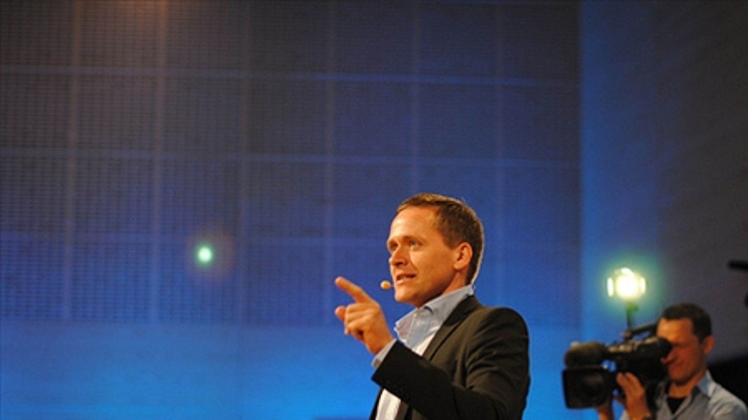 Anders Samuelsen: Hans holdning til finansloven var helt uden betydning de foregående år, men selvom Liberal Alliance heller ikke har de afgørende mandater i år, kan LA nu profitere af såvel et forlig som et sammenbrud.