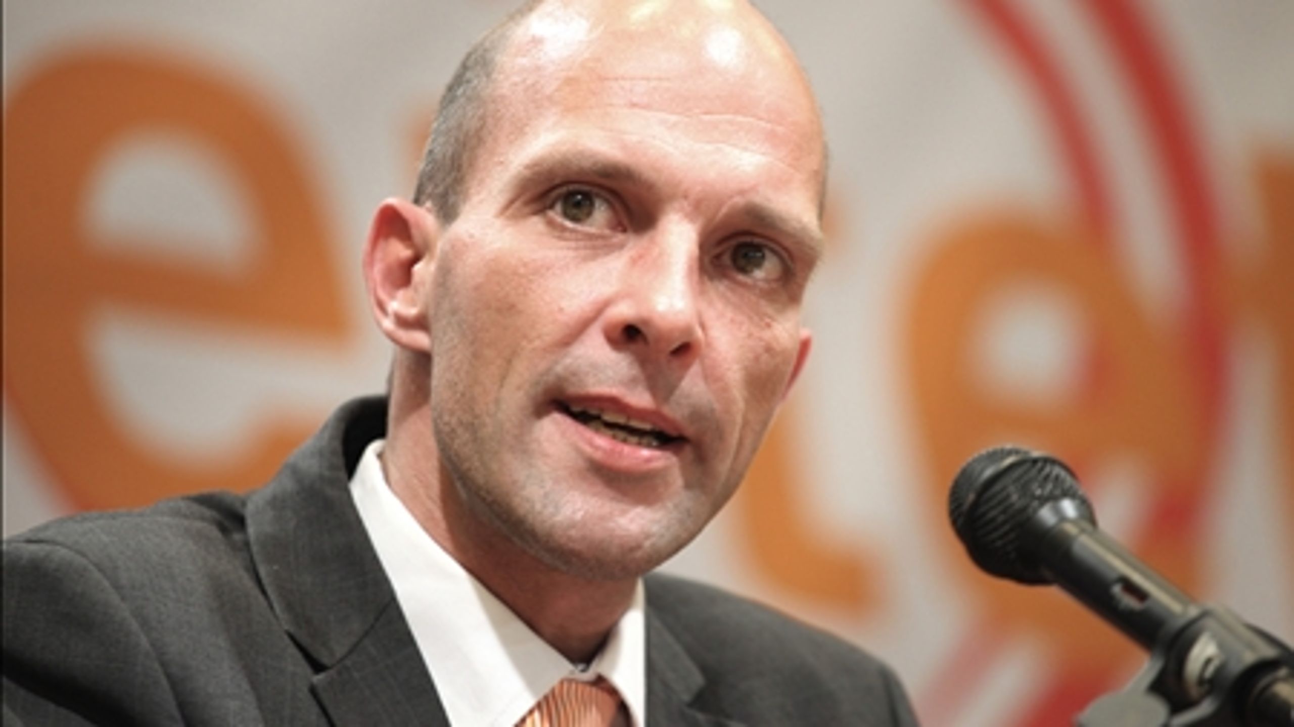 KD og Per Ørum går målrettet efter et kredsmandat i Vestjyllands Storkreds, og det kræver op mod 19.000 stemmer og altså mere end en fordobling af resultatet i Vestjylland i 2007. Alternativet er cirka 80.000 stemmer på landsplan for at krydse spærregrænsen.