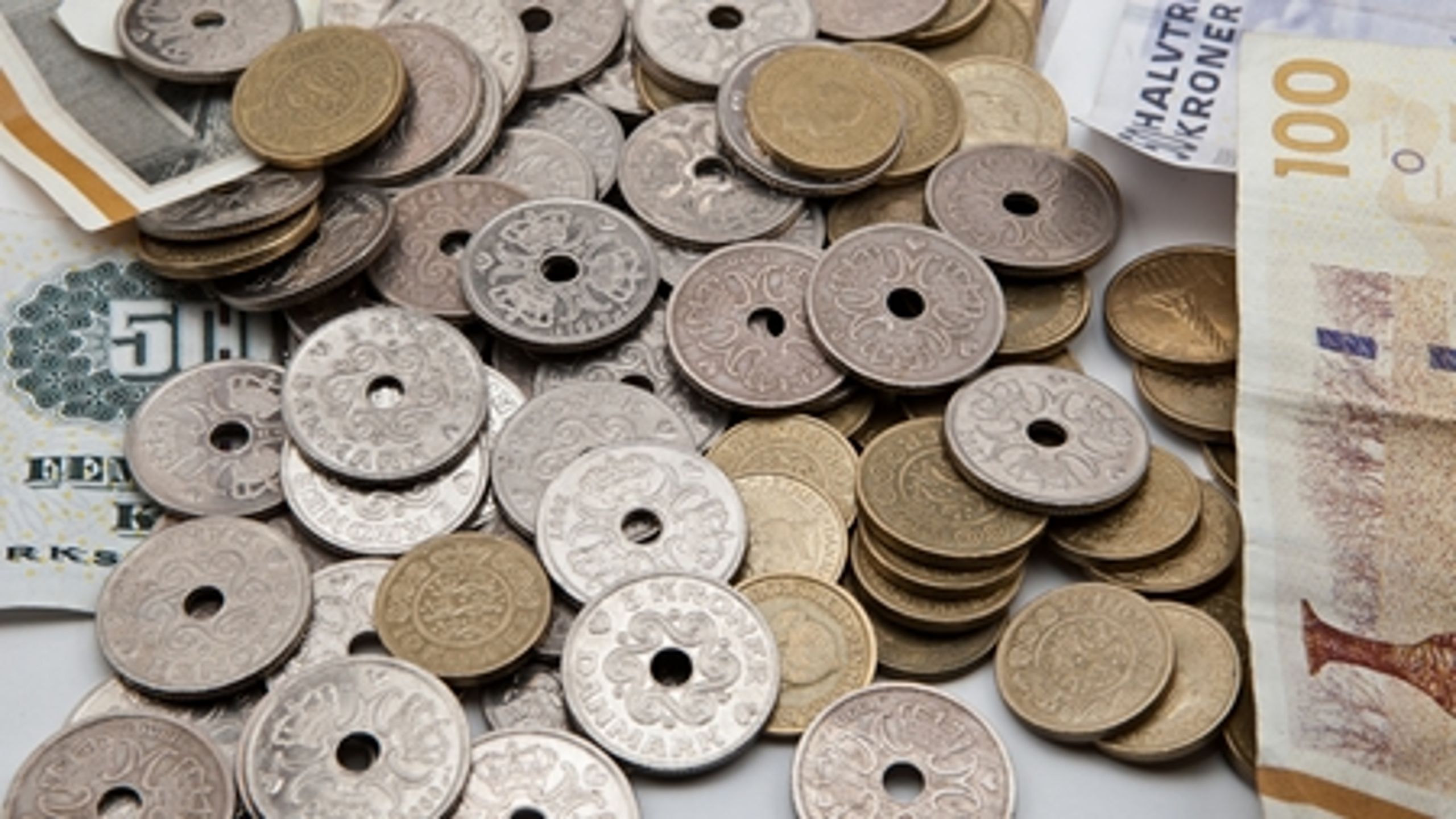 Kommuneskatterne har det med kun at gå én vej - opad. Det kan hænge sammen med, at ingen i kommunerne rigtig diskuterer den, konkluderer ny rapport.