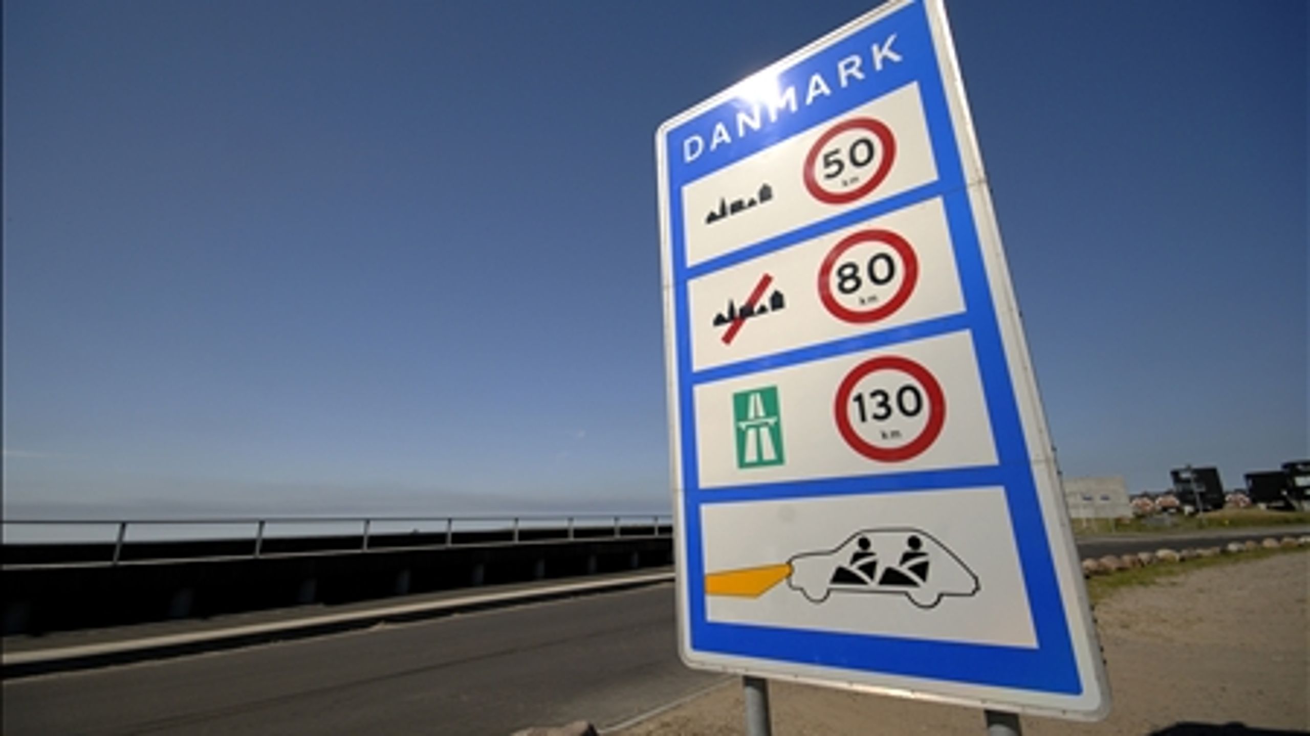 Schengen skal overholdes, ellers er der ingen aftale, lyder det fra de to afgørende mandater bag aftalen om øget toldkontrol.