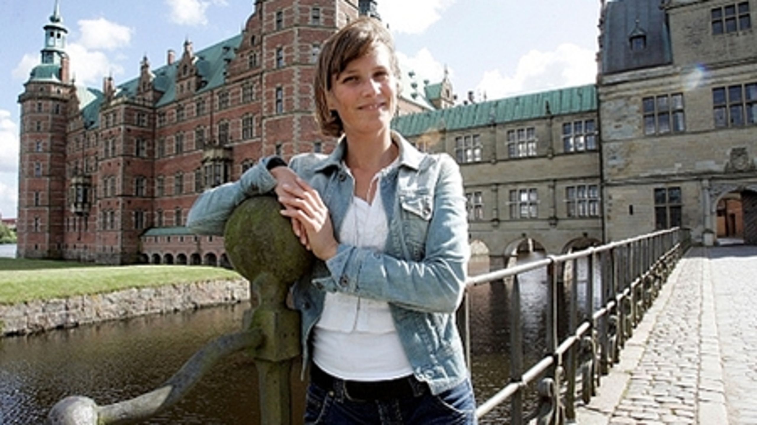 Socialminister Benedikte Kiær (K) er inspireret af den britiske regerings idé om "The Big Society". Hun vil også inddrage frivillige og private organisationer i langt større omfang på det sociale område.