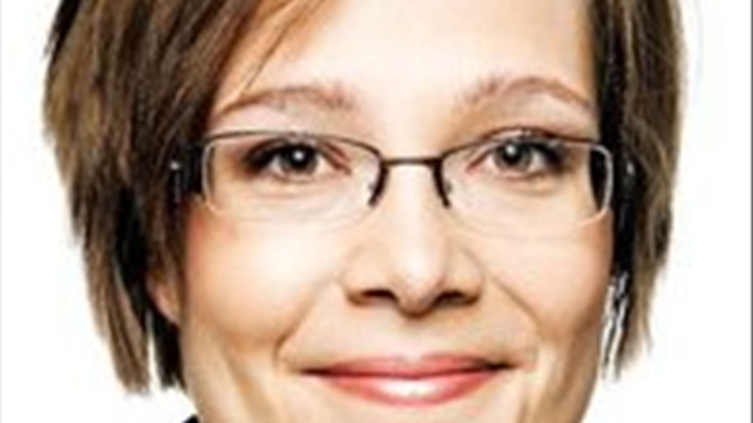 Astrid Krag, SF: "Mange ældre er alene, ensomme og uden den fornødne praktiske hjælp i hjemmet. Derfor skal det være muligt at komme tidligere på plejehjem for at øge livskvaliteten og trygheden."