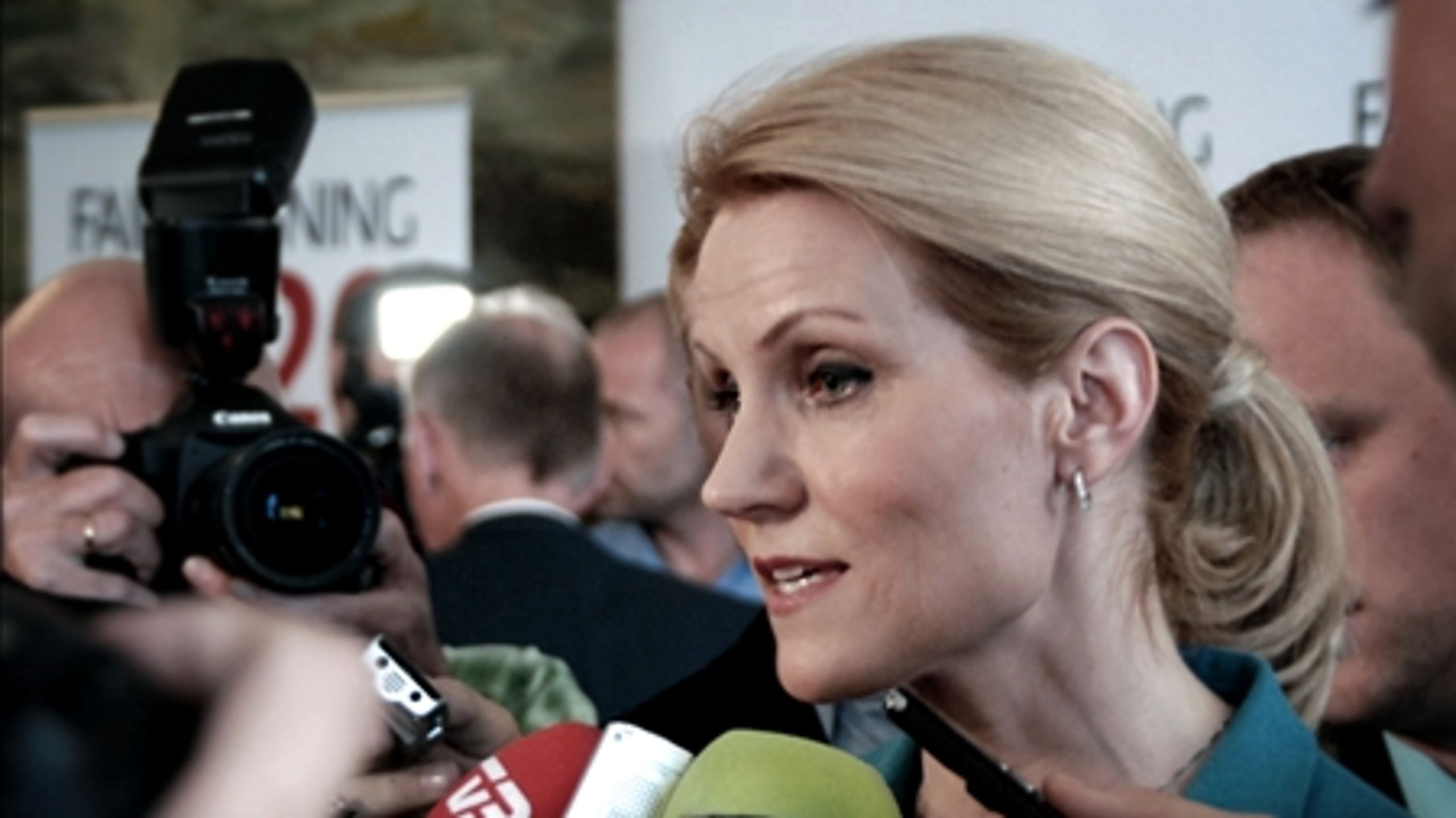 Socialdemokraterne står nu til at få 46 mandater, viser Risbjergs snit. Onsdag i sidste uge stod partiet til 50 mandater.  