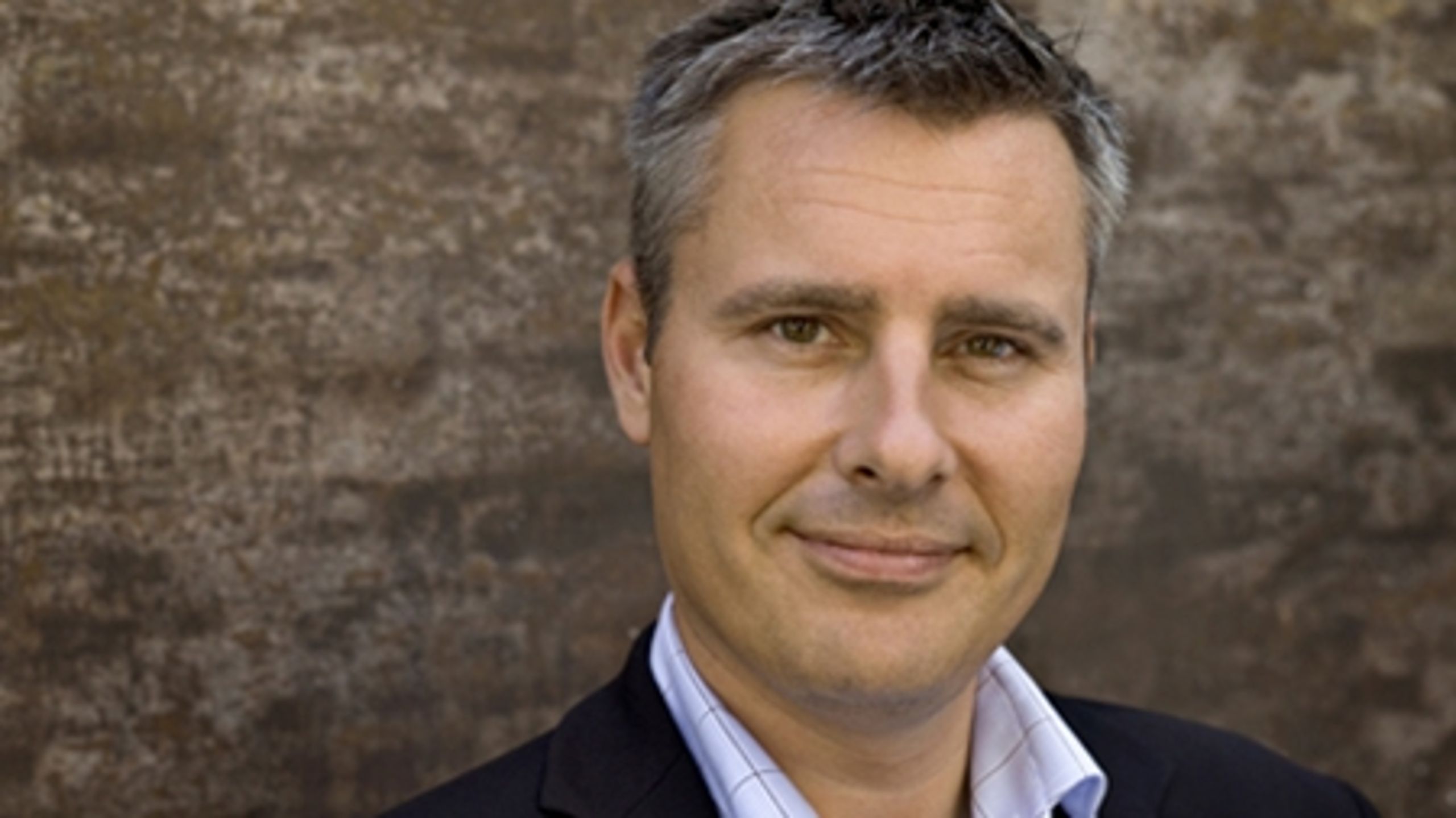 At tre ud af fire S-vælgere vil forlænge dagpengeperioden, kommer ikke bag på Henrik Sass Larsen (S).
"Når jeg er ude og føre kampagne, er det et af de spørgsmål, som allerflest stiller mig," siger han.