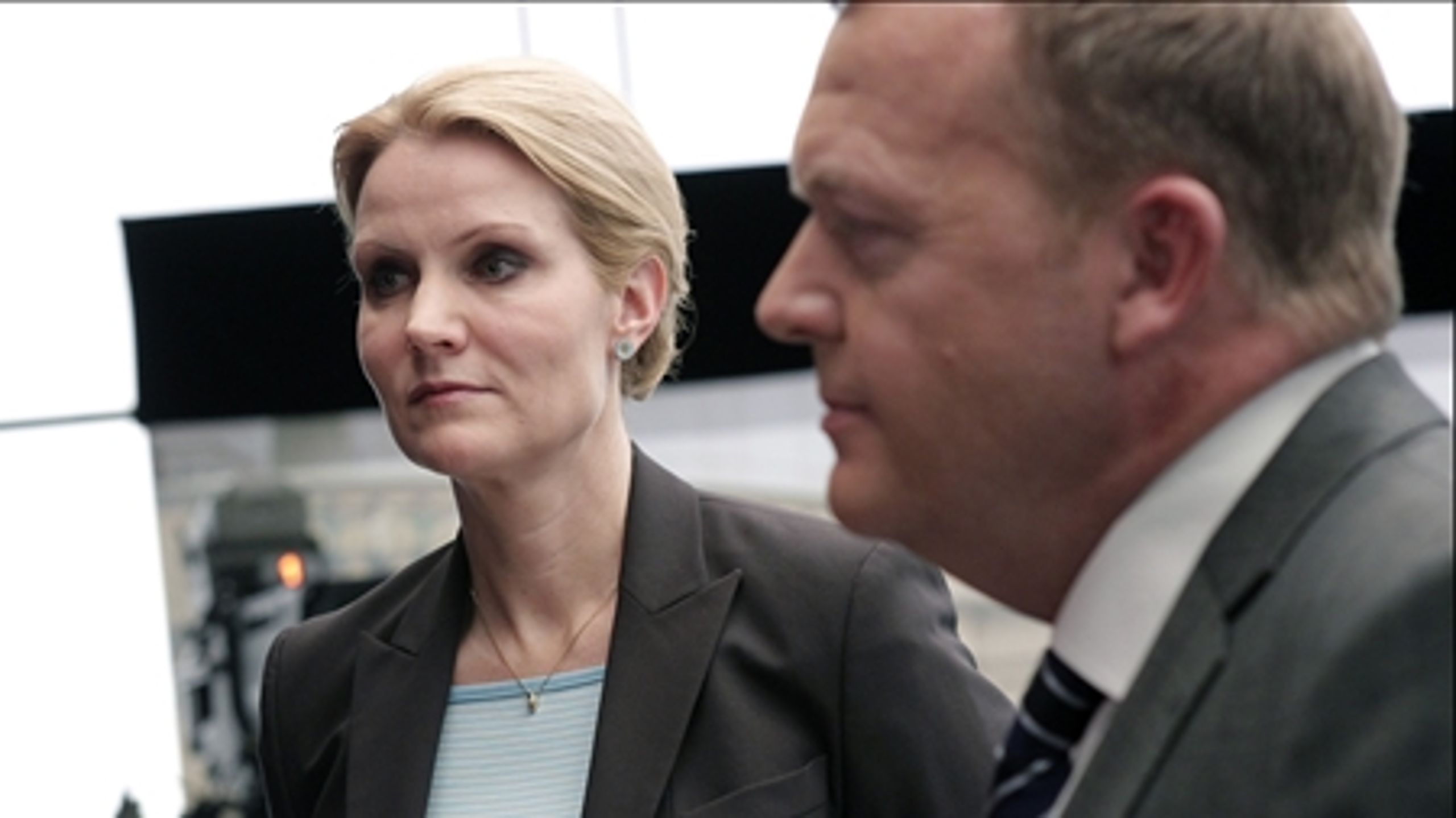 Uanset om vælgerne stemmer Thorning eller Løkke ind i Statsministeriet, så vil boligskatterne stige i de kommende år.