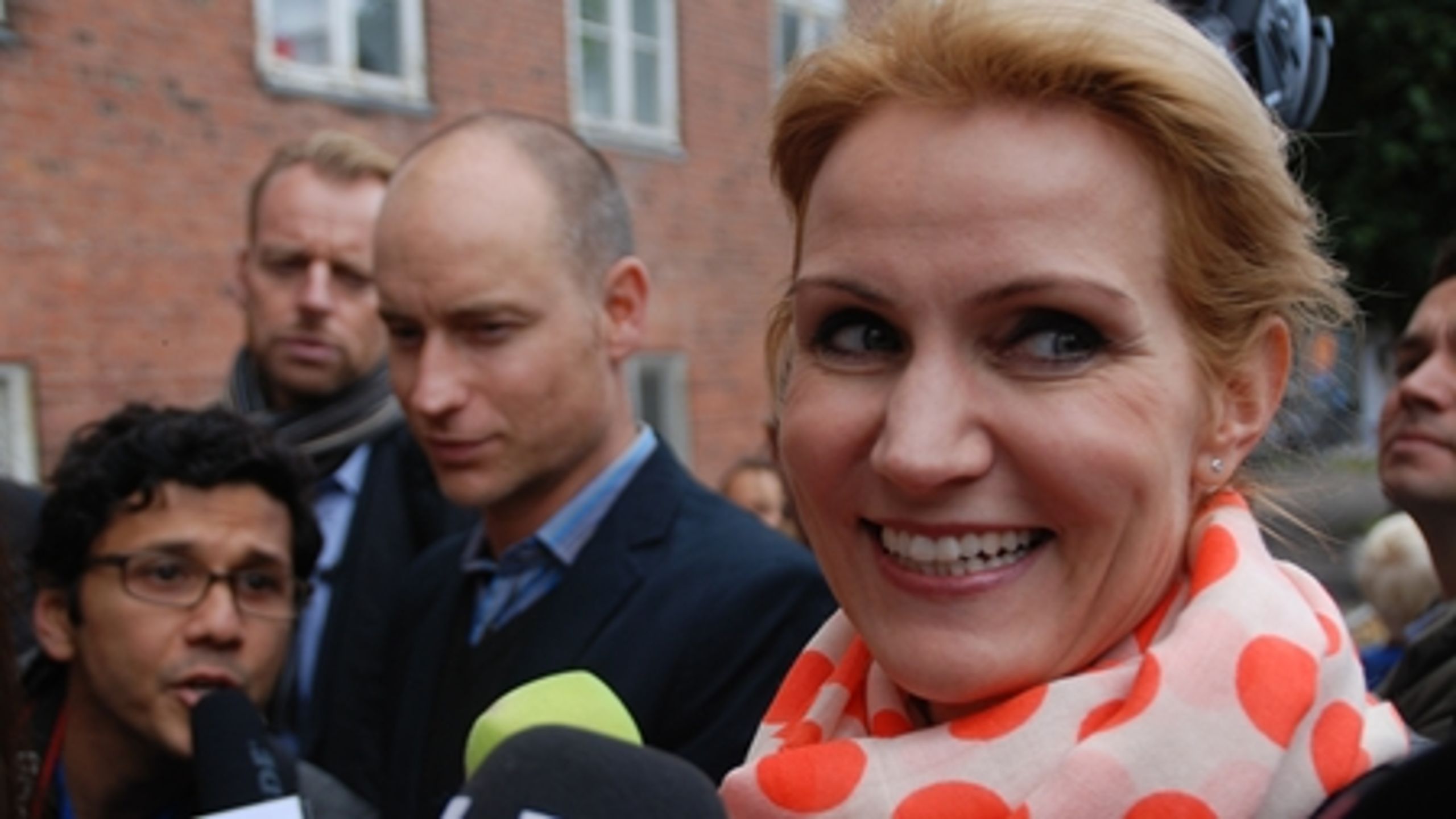 Siden valget i september er Socialdemokratiet gået fem mandater tilbage. Partiet står lige nu til kun 22,3 procent af stemmerne, viser Risbjergs snit for oktober måned. 