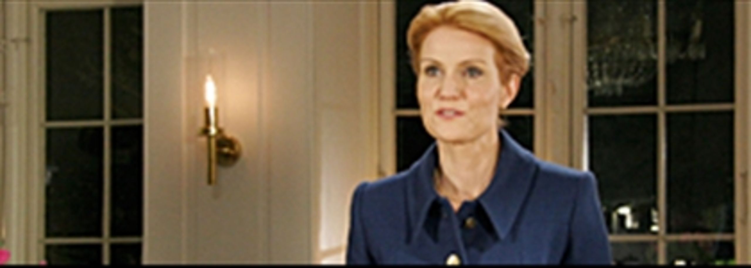 "Vi vil opleve nedskæringer og besparelser. I den kommende tid skal vi tage beslutninger, der kan måle sig med de sværeste i vores historie," varsler statsministeren i sin første nytårstale. 