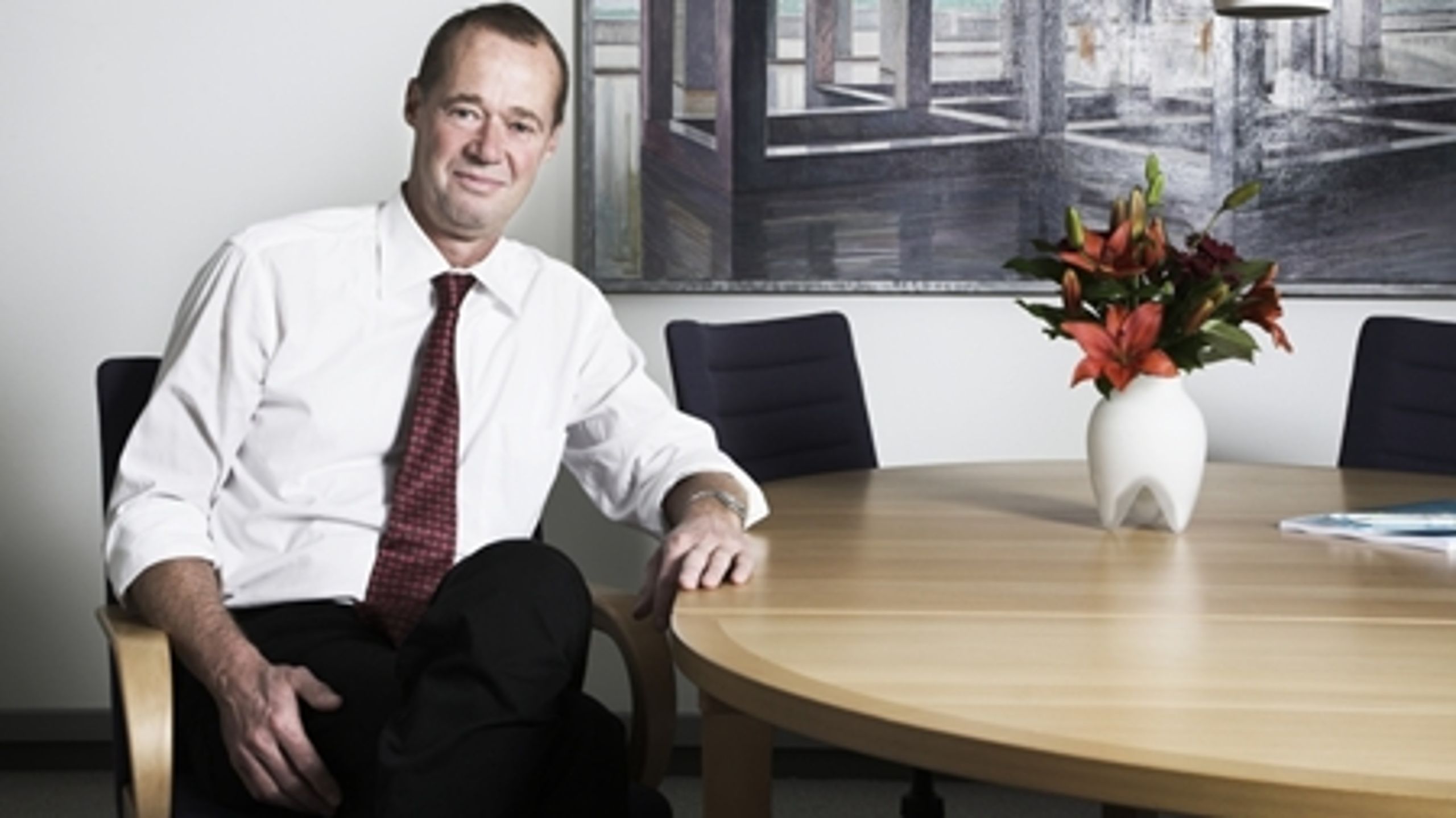 Sundhedsministeriets departementschef, Per Okkels, beklager, at 140 ansatte skal fyres.