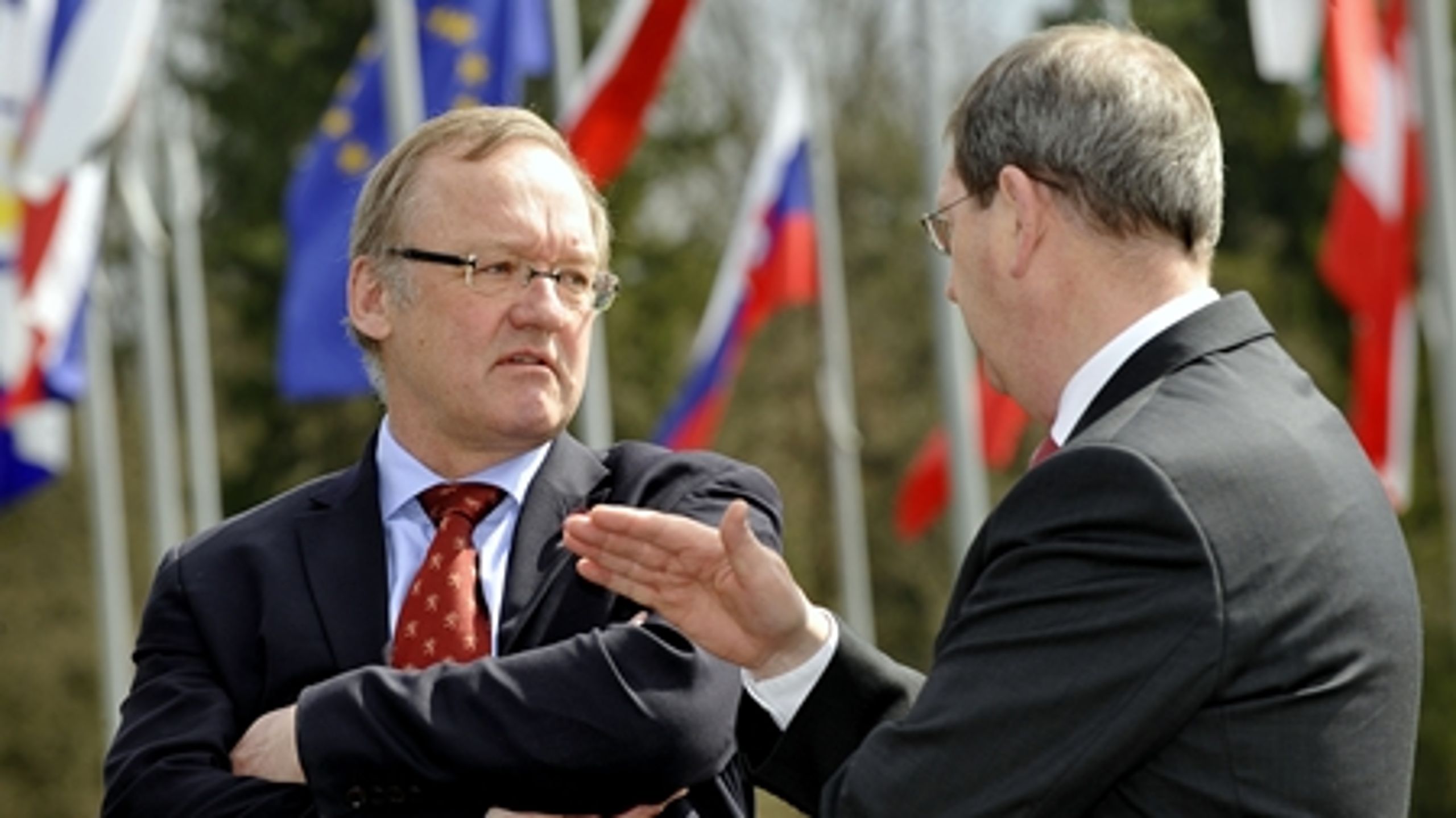 Uddannelsesministeriet skal spare ca. 30 mio. kroner på driften frem mod 2013. 20 mio. kroner hentes på lønbudgettet. Det betyder ifølge departementschef Uffe Toudal, at ca. 40 stillinger skal nedlægges i ministeriet. 