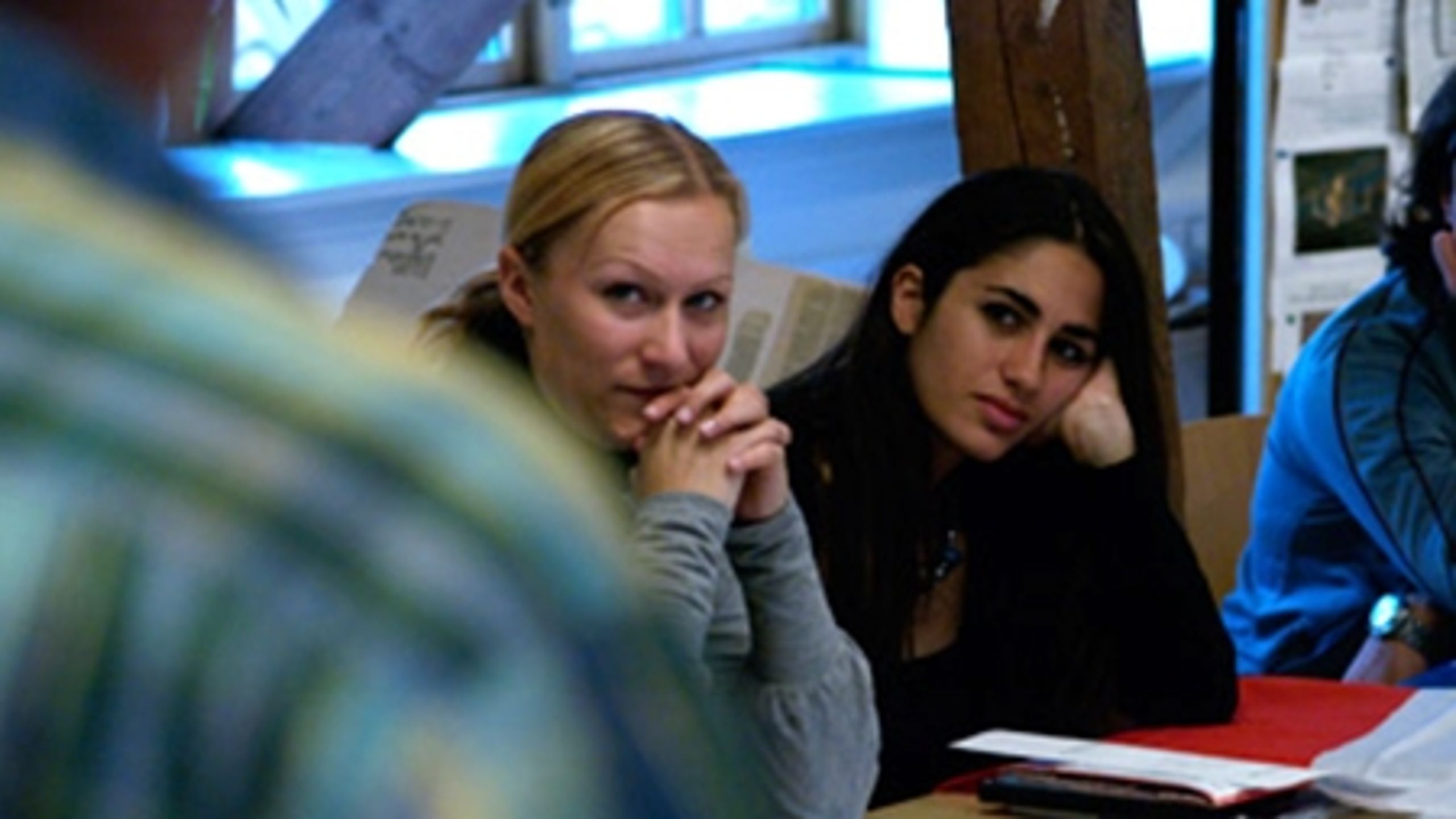 Kulturminister Uffe Elbæk (R) lægger op til et opgør med den omdebatterede Tvindlovgivning. Det møder opbakning fra Venstre. 