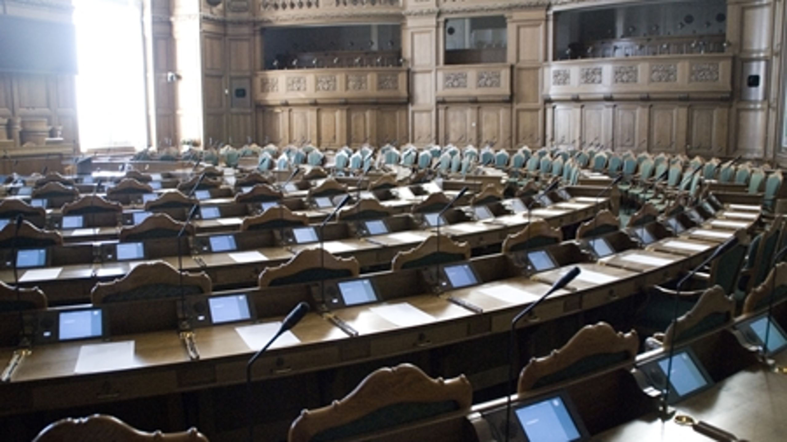 Flere partier ser gerne, at EU-mandater til ministrene fremover skal tildeles i Folketingssalen.