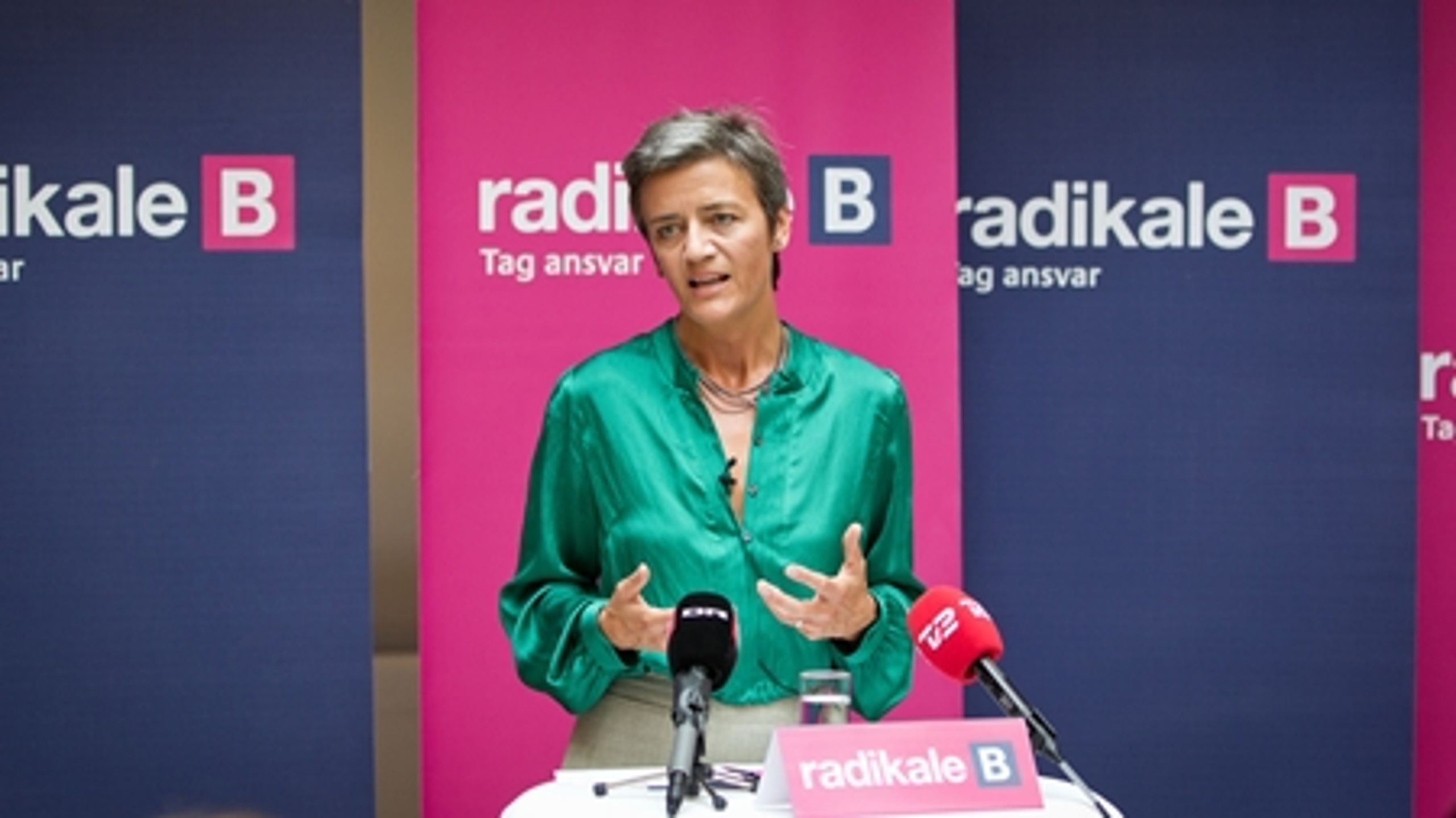 Den radikale leder Margrethe Vestager vandt første halvleg i slagsmålet om en finansskat i EU-regi. Men valget af Francois Hollande til ny fransk præsident har åbnet spillet igen.