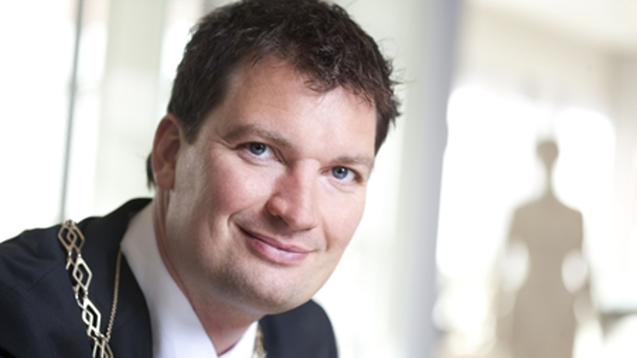 Borgmester Henrik Rasmussen (K) anklages for magtmisbrug, men afviser alle anklager.