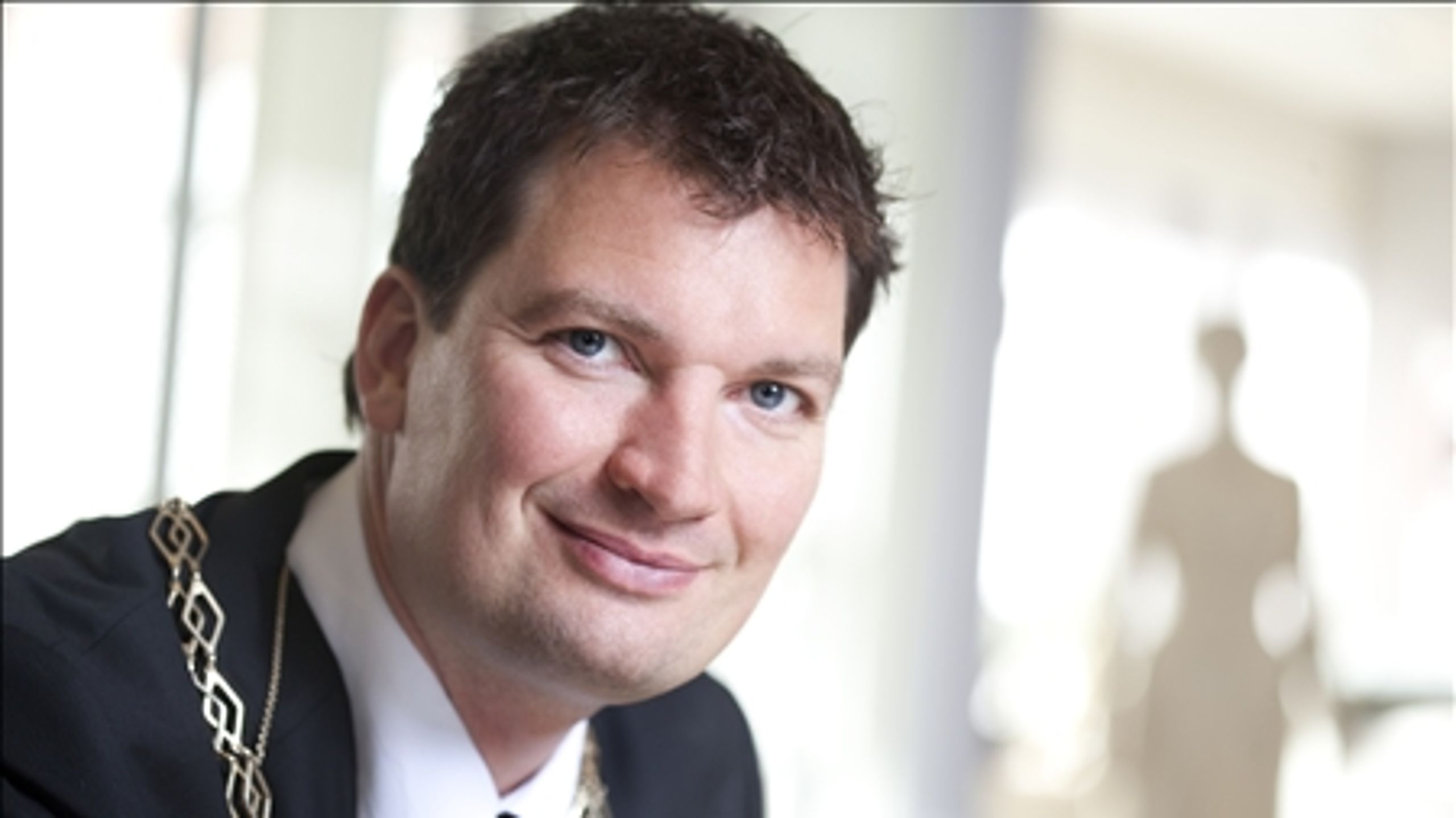 Anklagerne mod Henrik Rasmussen (på billedet) er så alvorlige, at det får Ombudsmanden til at se på sagen.