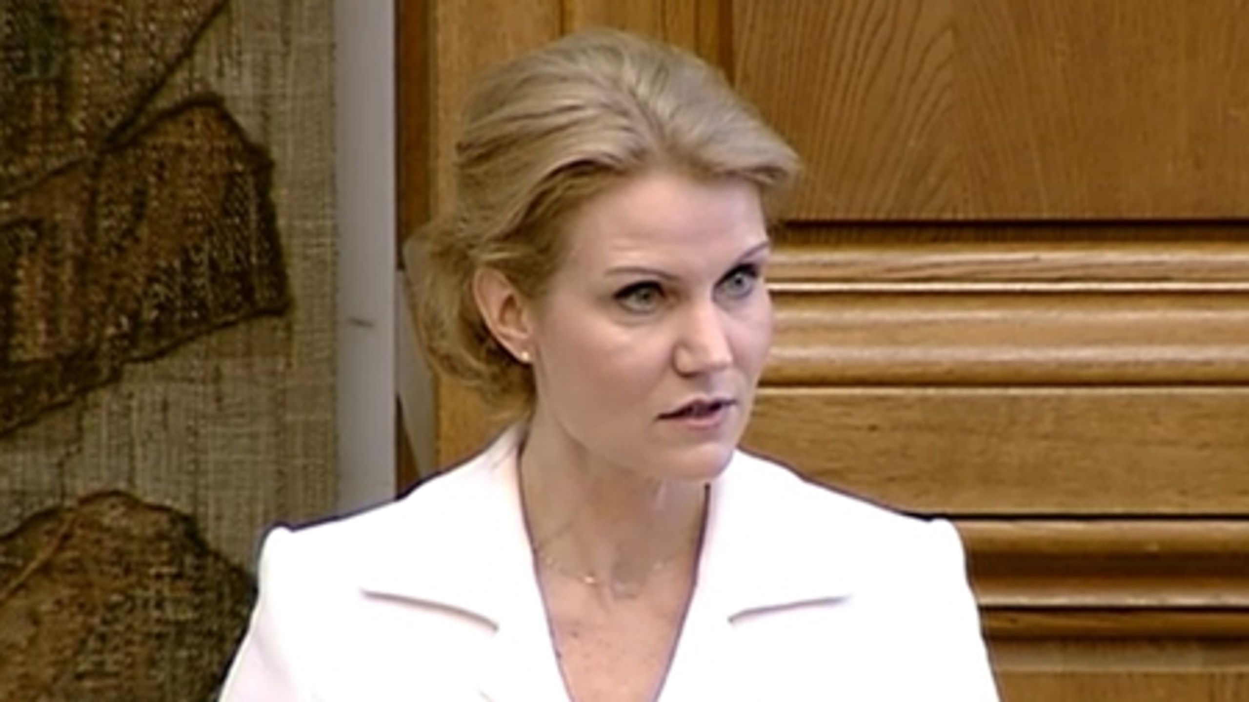 Statsminister Helle Thorning-Schmidt (S) kaster nu sin politiske prestige ind i reformen af folkeskolen.