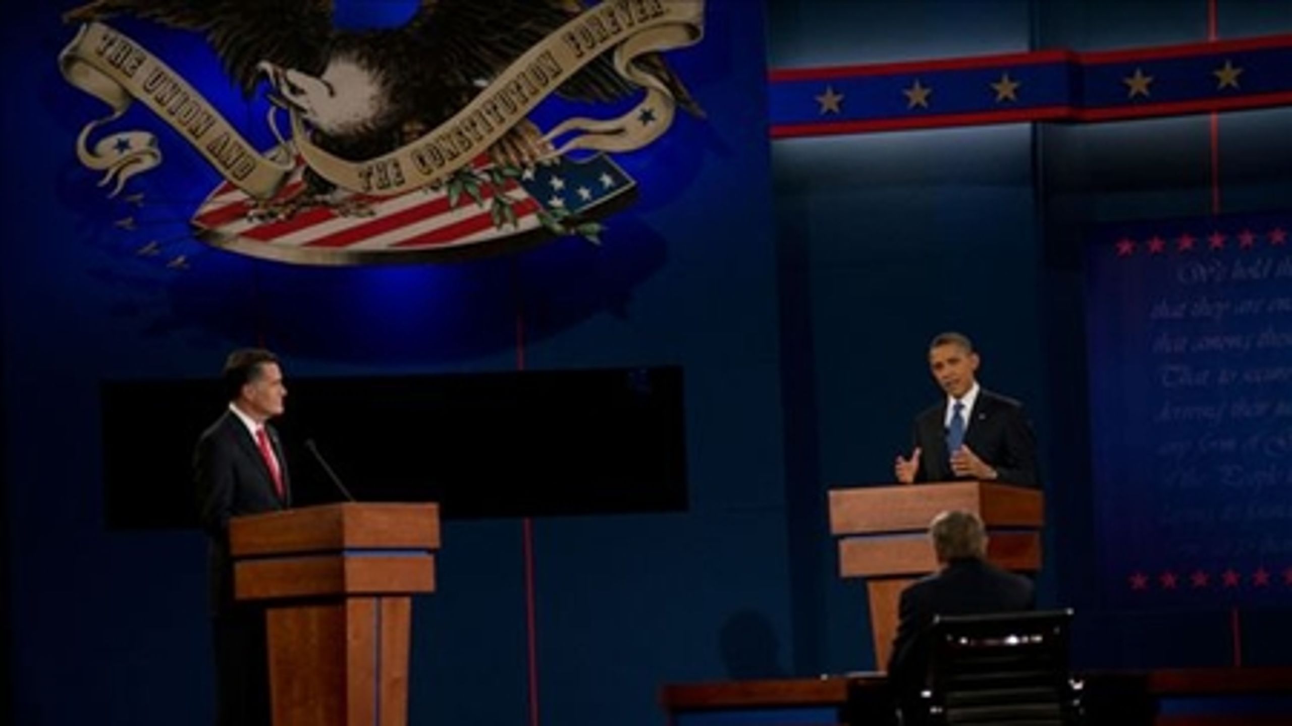 Mitt Romney og Barack Obama debatterede for første gang onsdag i Denver, Colorado. Præsidenten blev efterfølgende kritiseret af medierne over sin præstation, og Romney blev kåret som vinder.