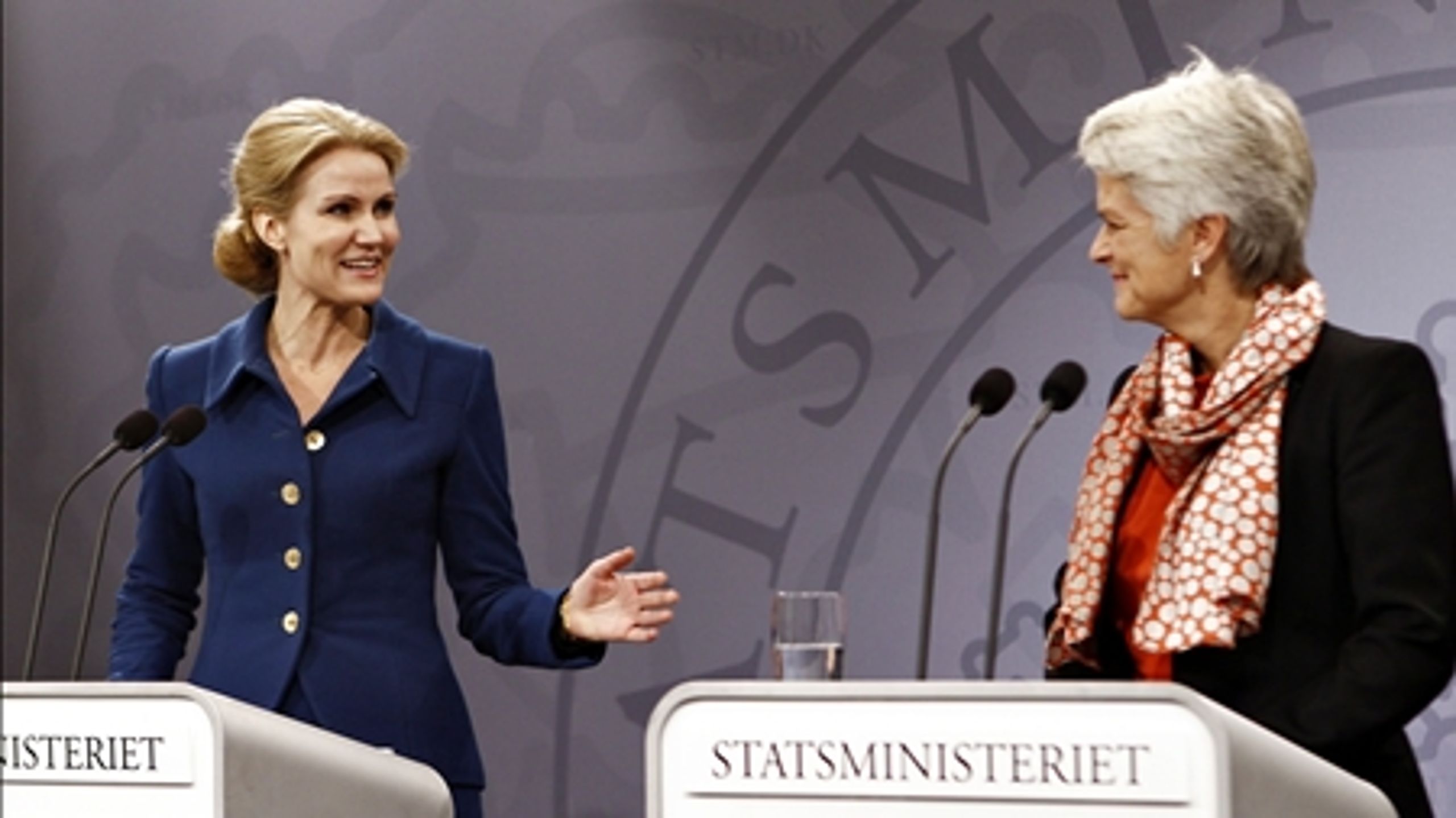 Formandsskiftet i SF kan styrke regeringen, sagde Helle Thorning-Schmidt (S) på et pressemøde tirsdag. 