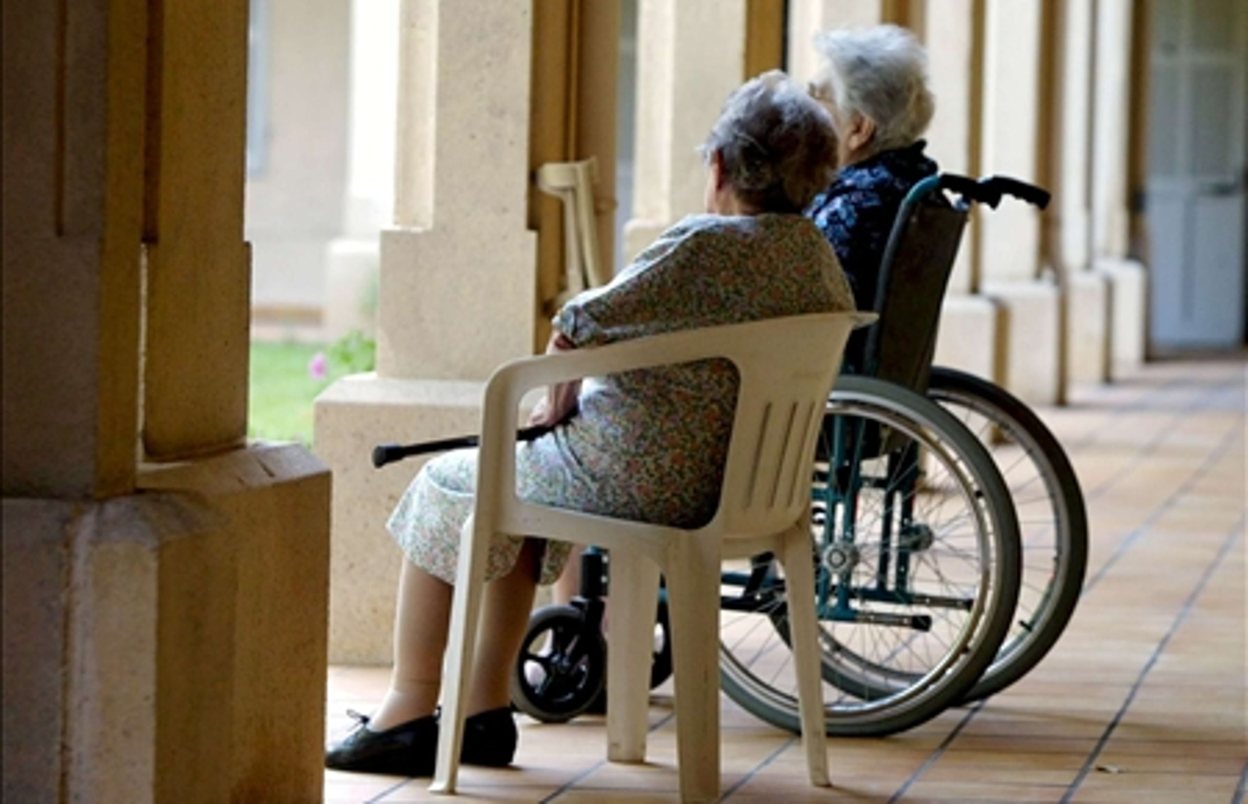 "Hvis vælgerne ellers agerer rationelt, må man antage, at flere og flere ældre også betyder et større fokus på området i befolkningen," siger kommunalforsker Roger Buch.