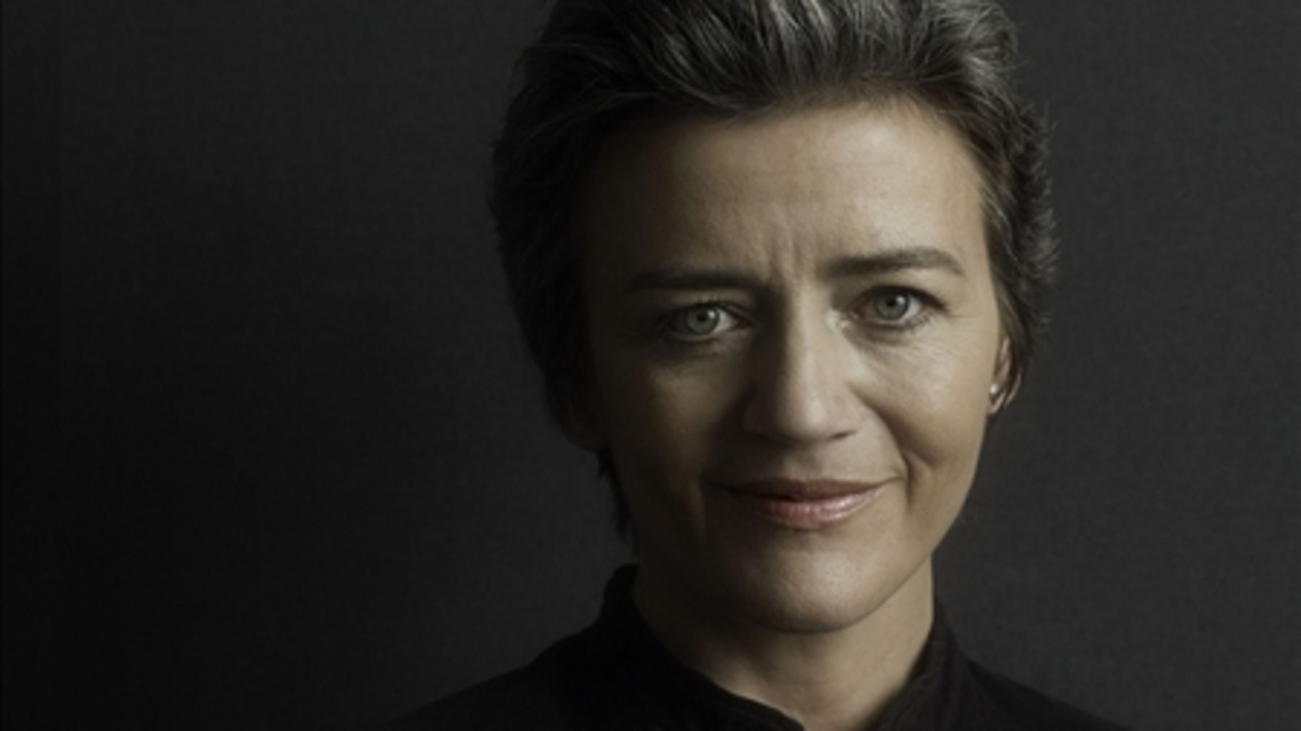 Margrethe Vestagers (R) Økonomi- og Indenrigsministerium beskyldes for at presse statsforvaltningerne til at droppe kritik af regeringens regnestykker.