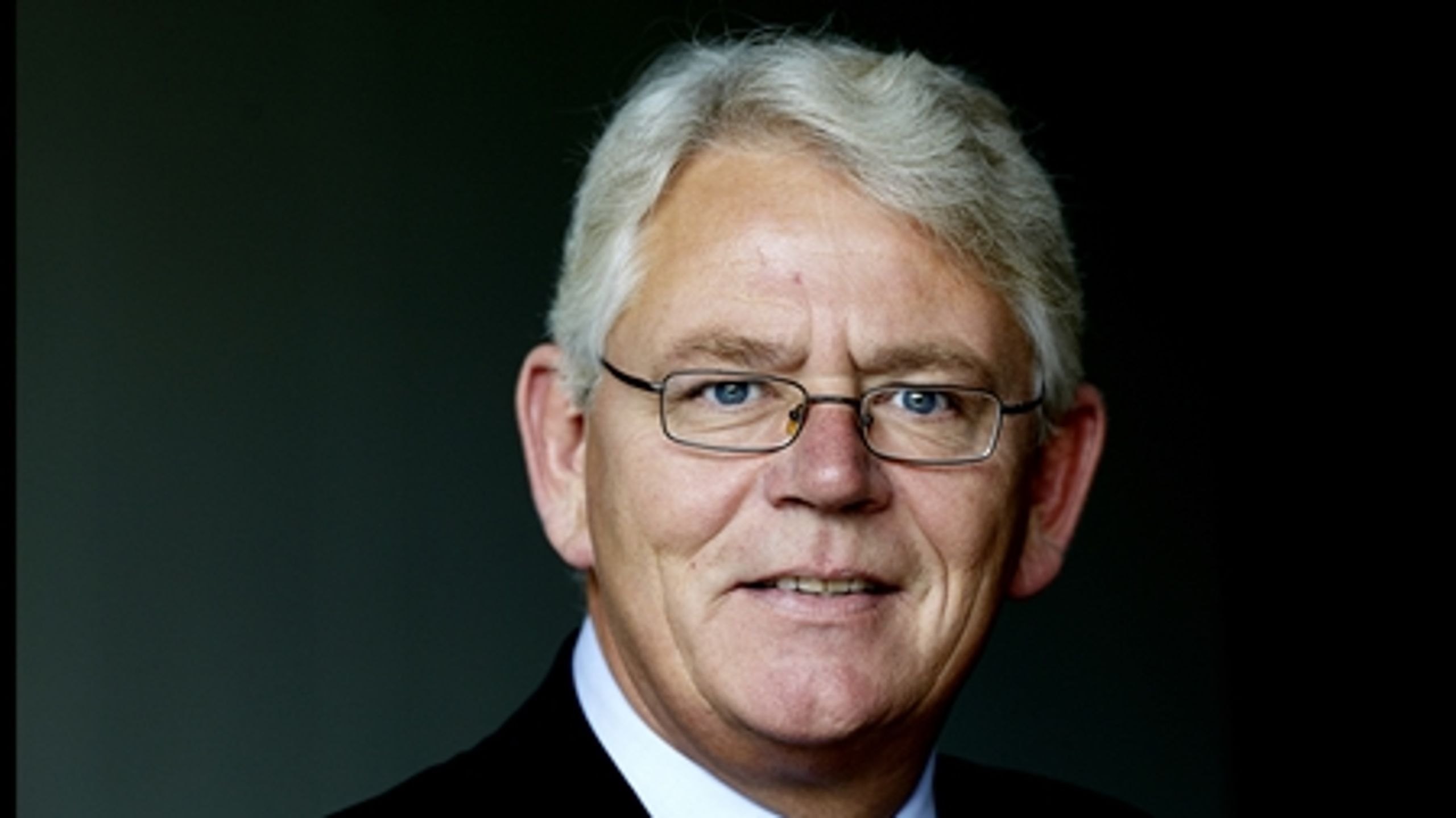 "Jeg ved ikke, hvorfor folk er så optagede af at afsætte borgmestre," siger KL-formand Erik Nielsen (billedet) til Altinget.dk.