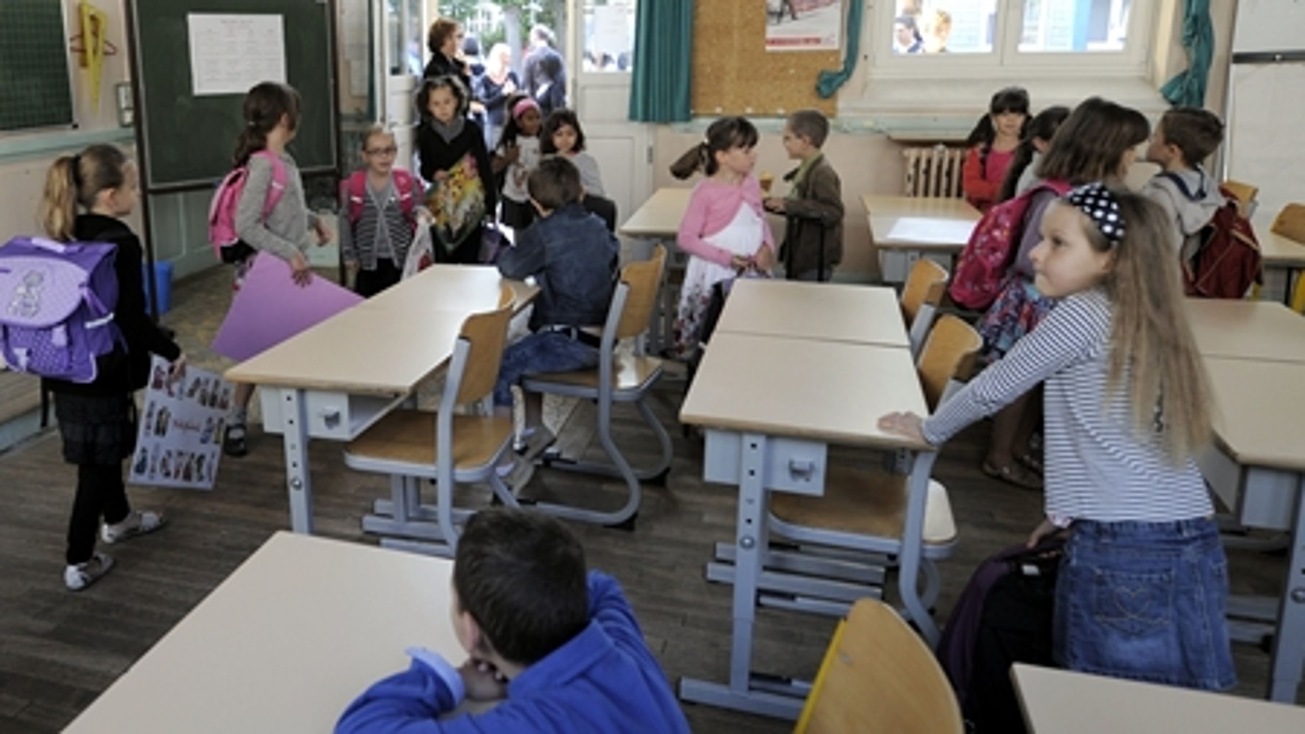 Oppositionen vil gerne give skolerne bedre muligheder for at bryde folkeskolens stamklasser op. 