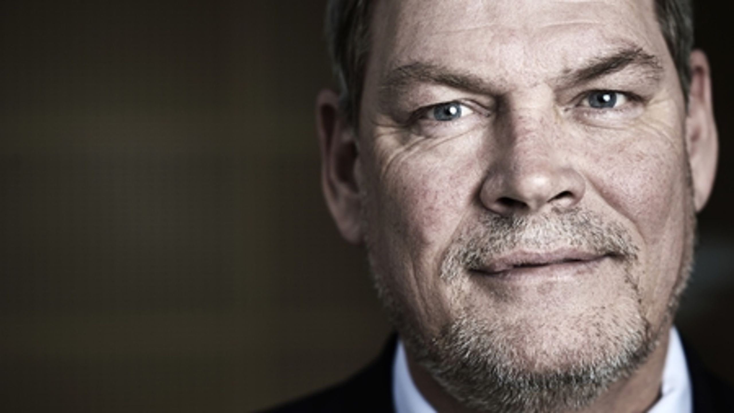 Boligminister Carsten Hansen (S) regner med, at en aftale om at skrue op for renoveringerne i det almene byggeri kan give 3.500 arbejdspladser de næste år. 