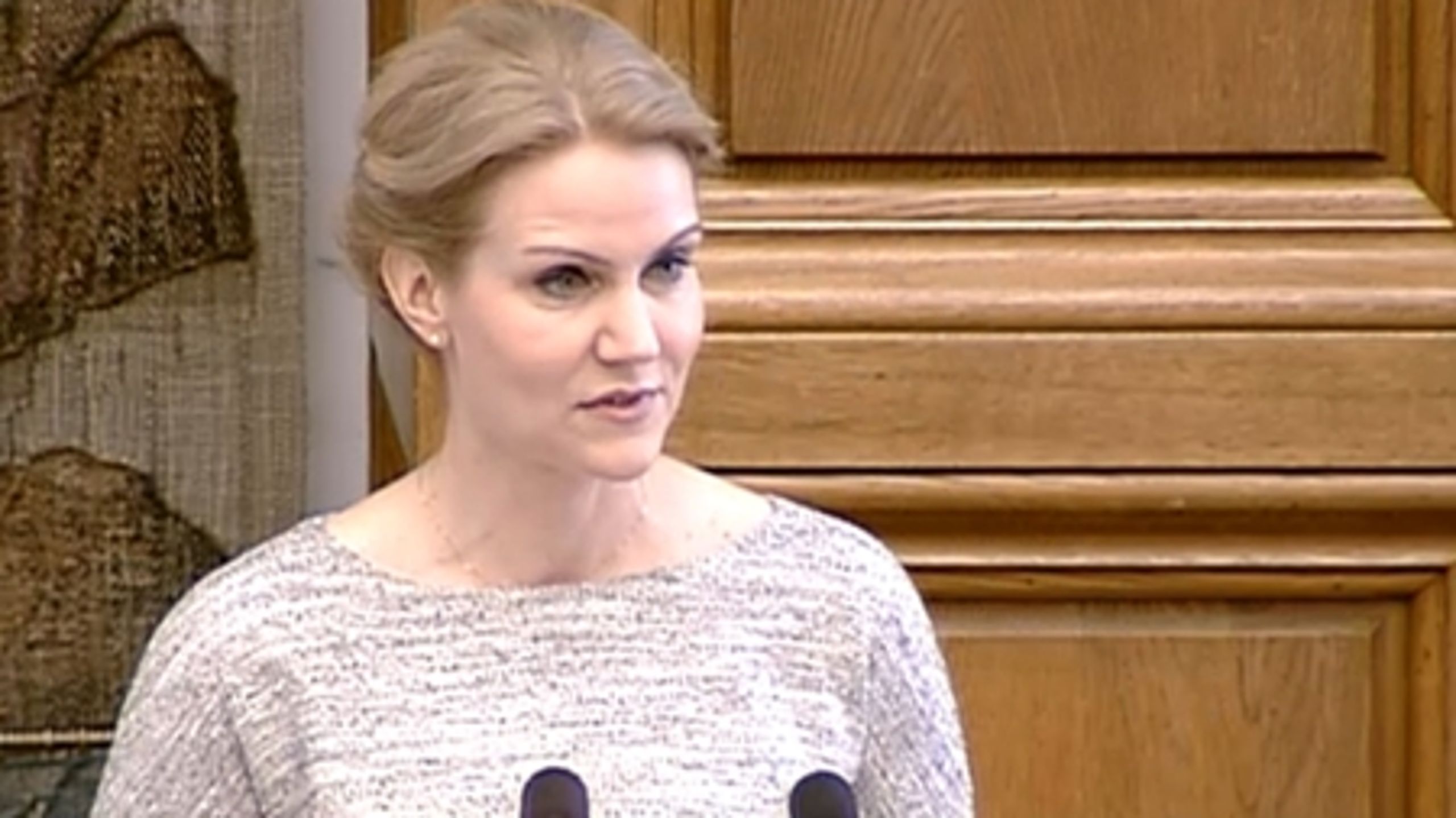 "Blokpolitikken er fortid. Fremtiden tilhører det brede samarbejde," erklærede statsminister Helle Thorning-Schmidt (S) i sin tale.