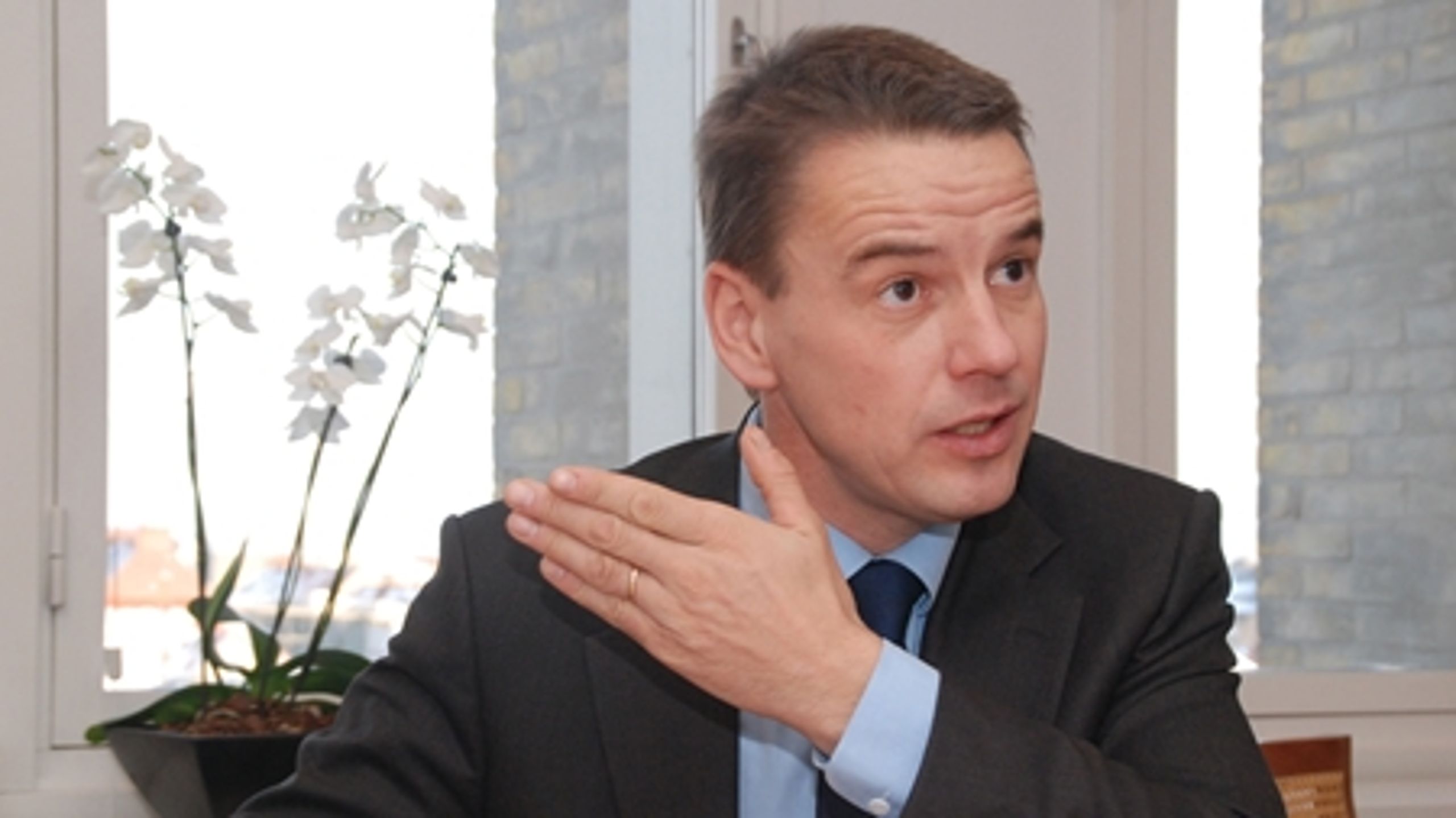 "Jeg kunne sagtens forestille mig, at en større del af dansk udviklingsbidstand bliver kanaliseret gennem EU," lyder det fra udviklingsminister Christian Friis Bach (billedet).