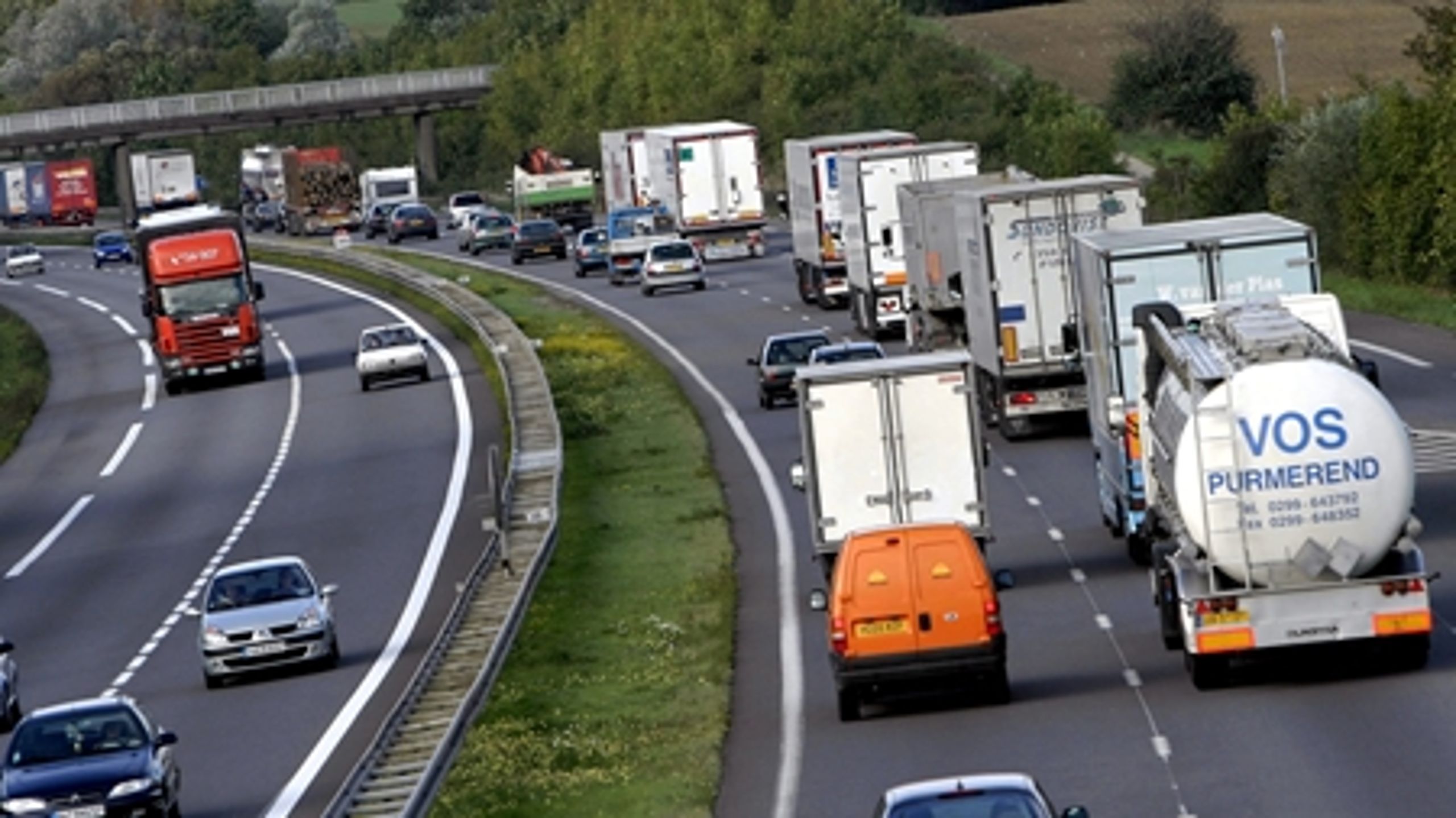 Store anlægsprojekter som motorveje, havne, broer og lufthavne ligger under EU's VVM-direktiv. 