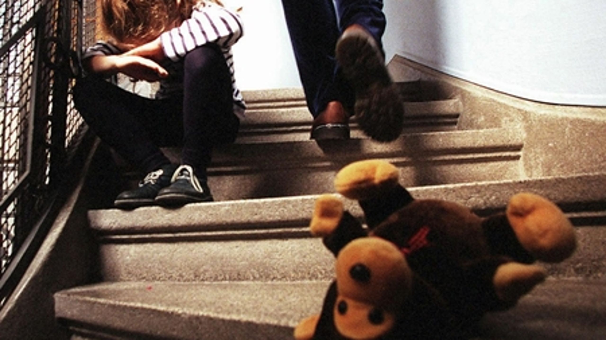 Det er blandt andet frygten for nye børnesager, der får kommunerne til at opruste med nye socialrådgivere, mener eksperter og fagfolk.