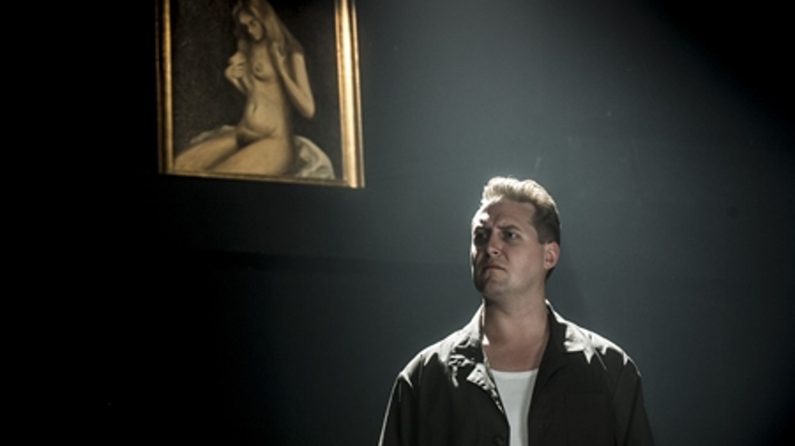 Jesper Riefensthal spiller Peter Rindal i Mungo Park Koldings nye forestilling om lagerforvalteren, der stadigvæk præger dansk kulturpolitik.