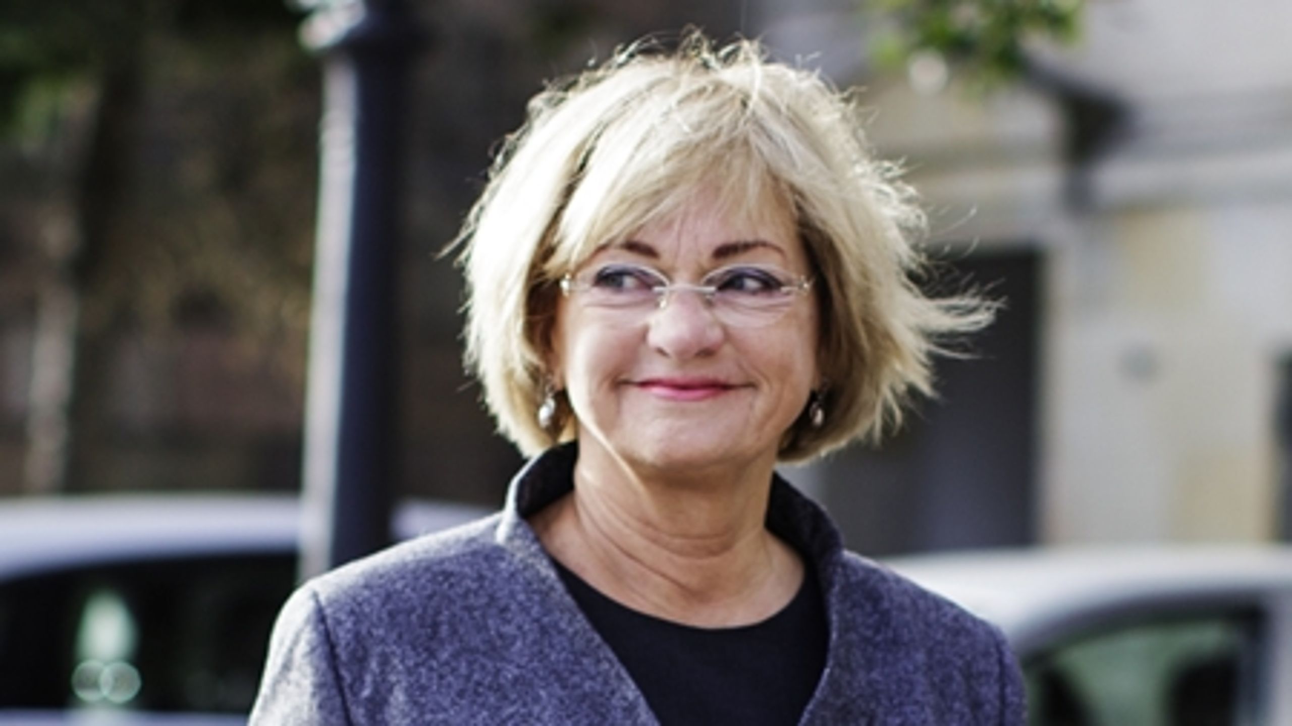 "Hvor er Marianne Jelved henne?" spørger DF's Pia Kjærsgaard. Hun efterlyser mere synlighed fra den radikale kulturminister.