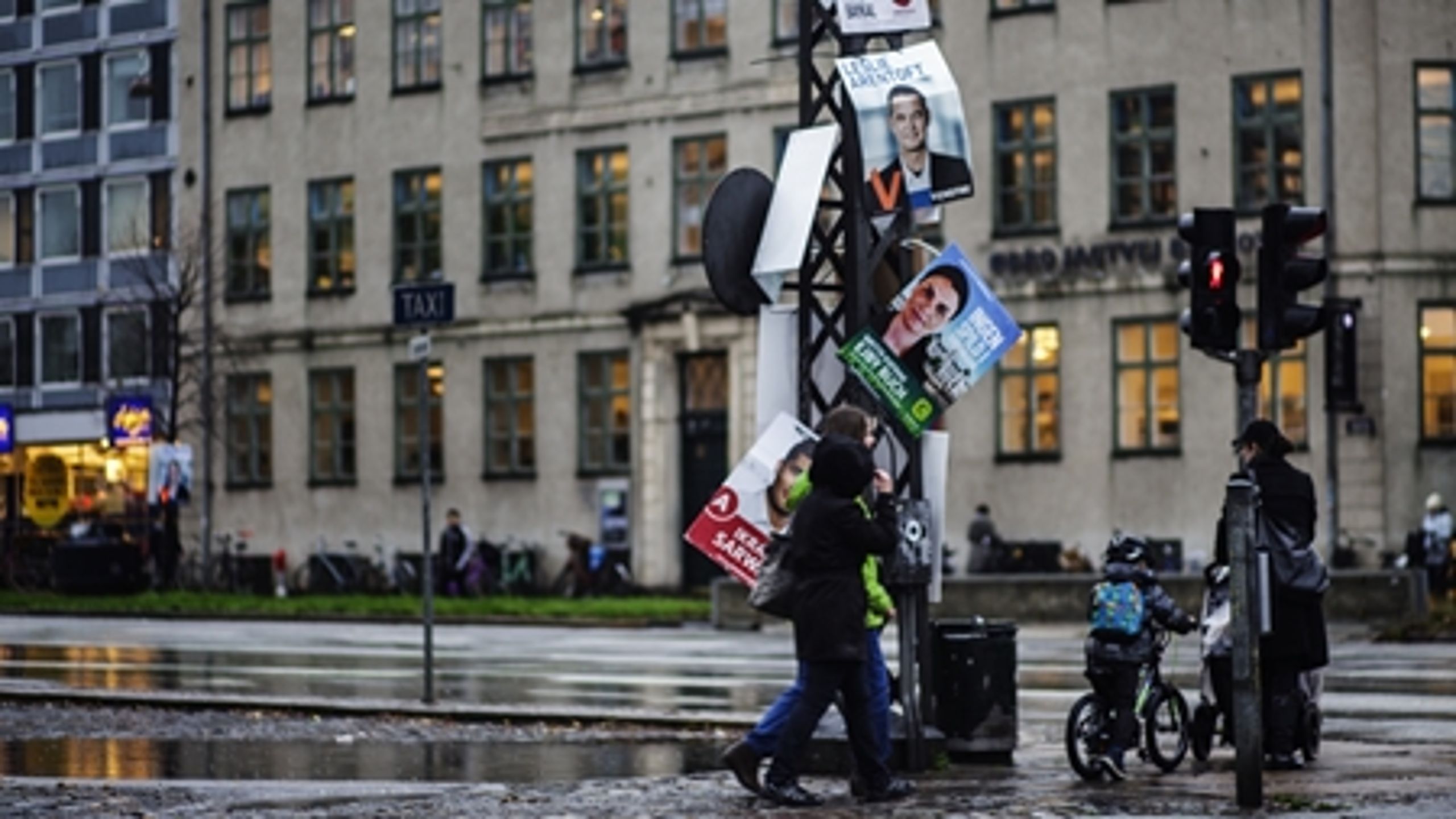 Stilhed før storm. Tre uger med intensiv valgkamp er ved at være forbi. Nu skal de politiske frugter høstes.